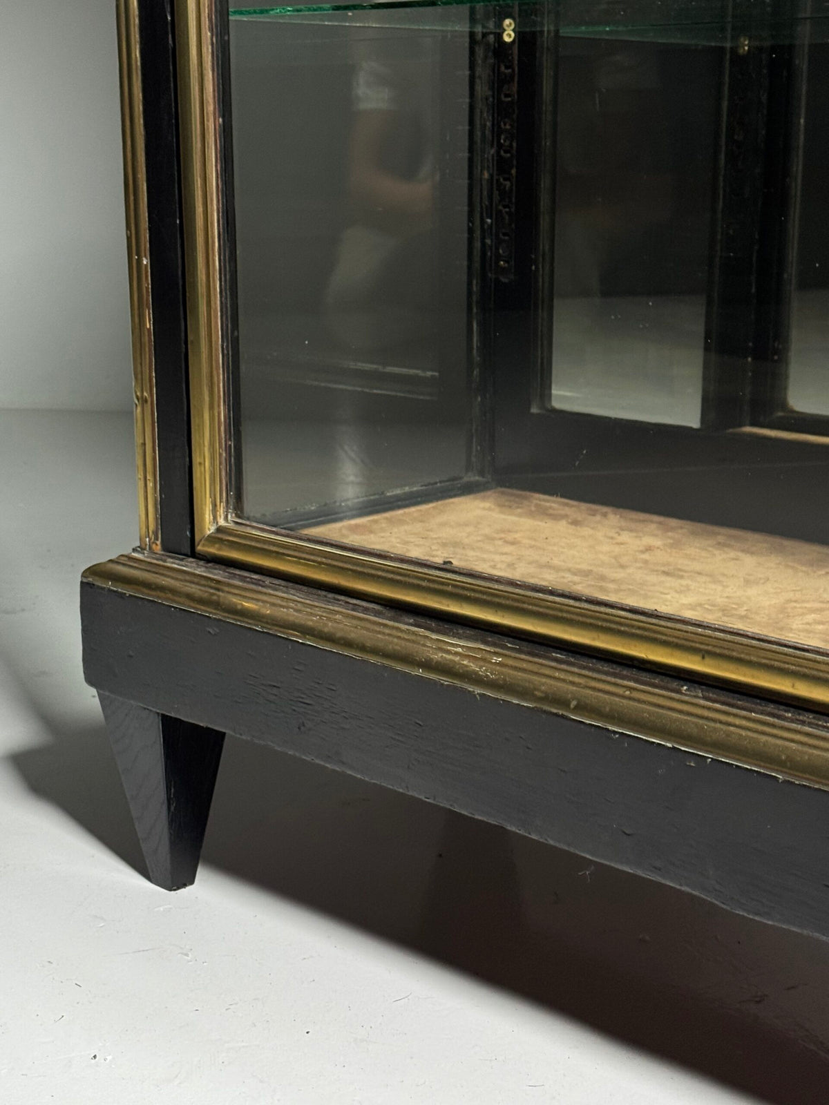 French Napoleon III Ebonised Display Cabinet with Brass Trim, photo 7