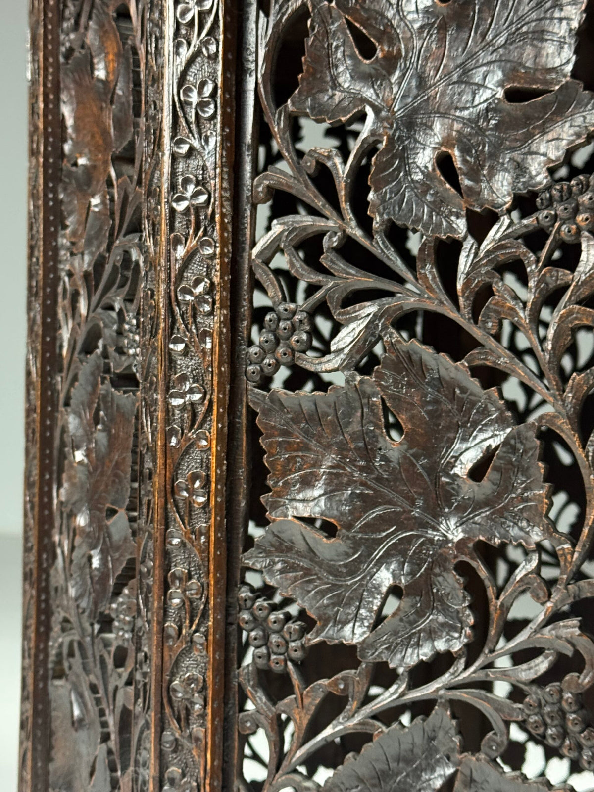 Anglo Indian Hand Carved Folding Side Table, 19th Century, photo 8
