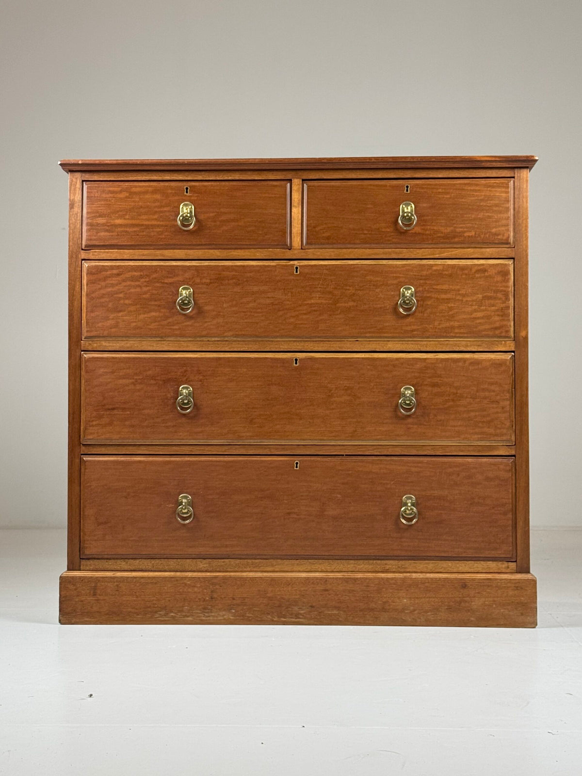 Harrods Mahogany Chest of Drawers, London, photo 11