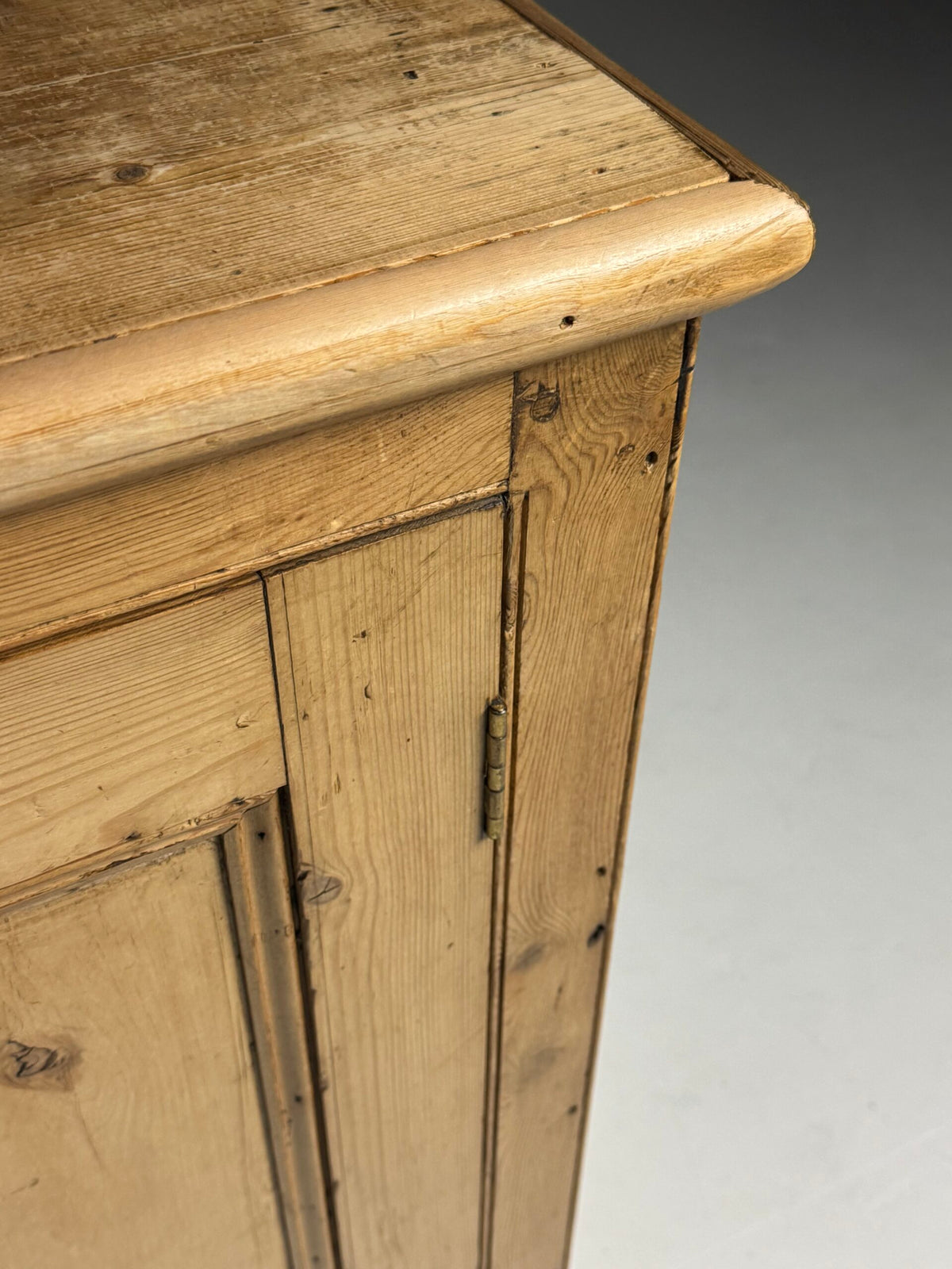 English Pine Sideboard, 19th Century, photo 4