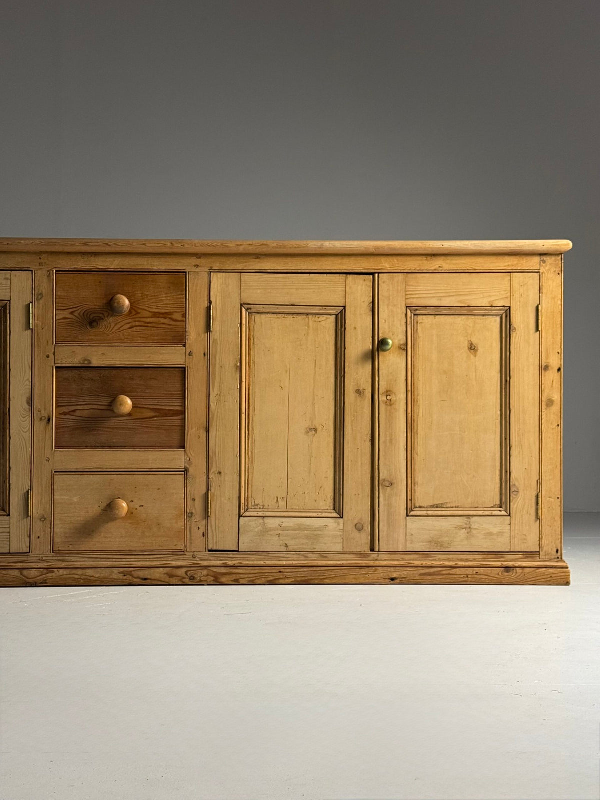 English Pine Sideboard, 19th Century, photo 7