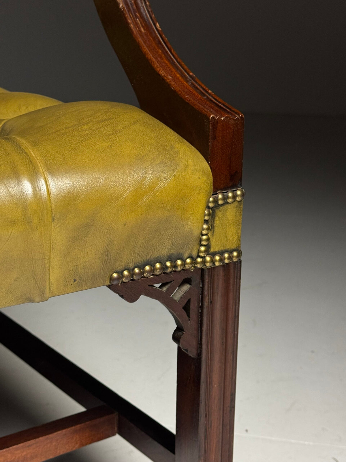 Mid 20th Century Green Leather Buttoned Desk Armchair, photo 17