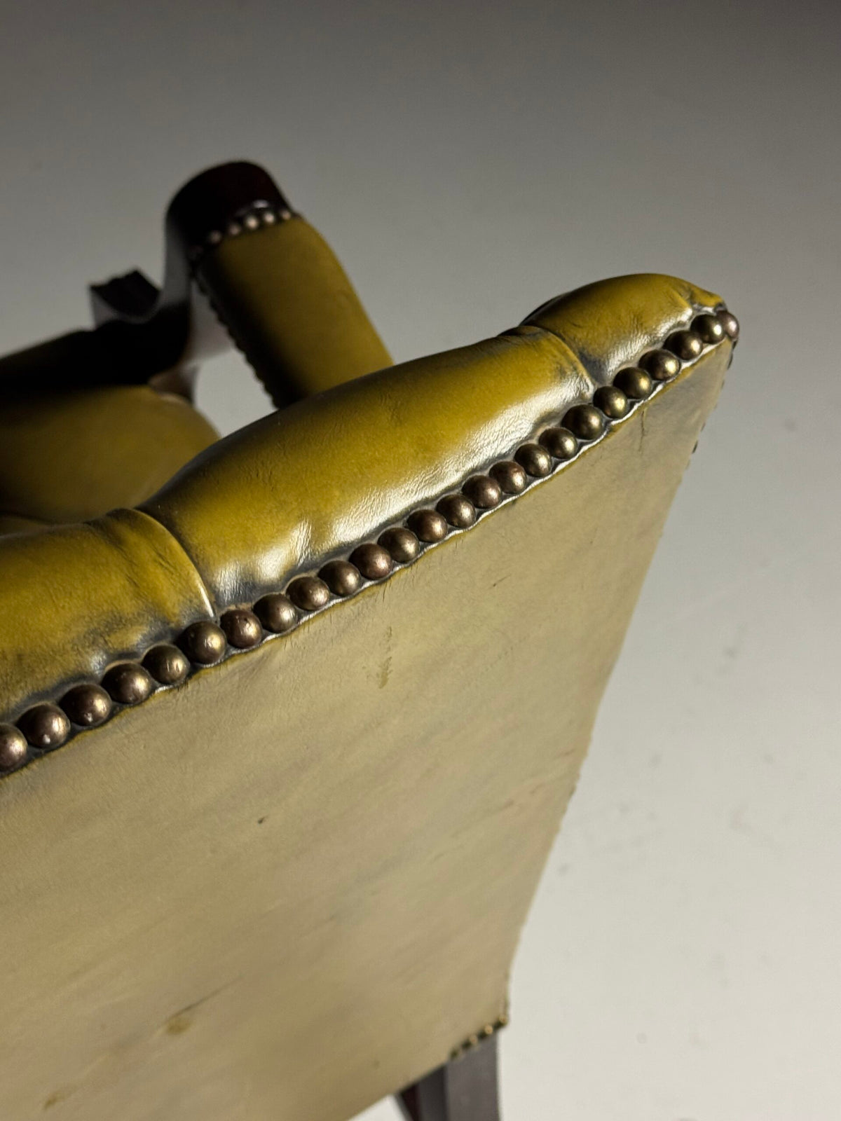 Mid 20th Century Green Leather Buttoned Desk Armchair, photo 3