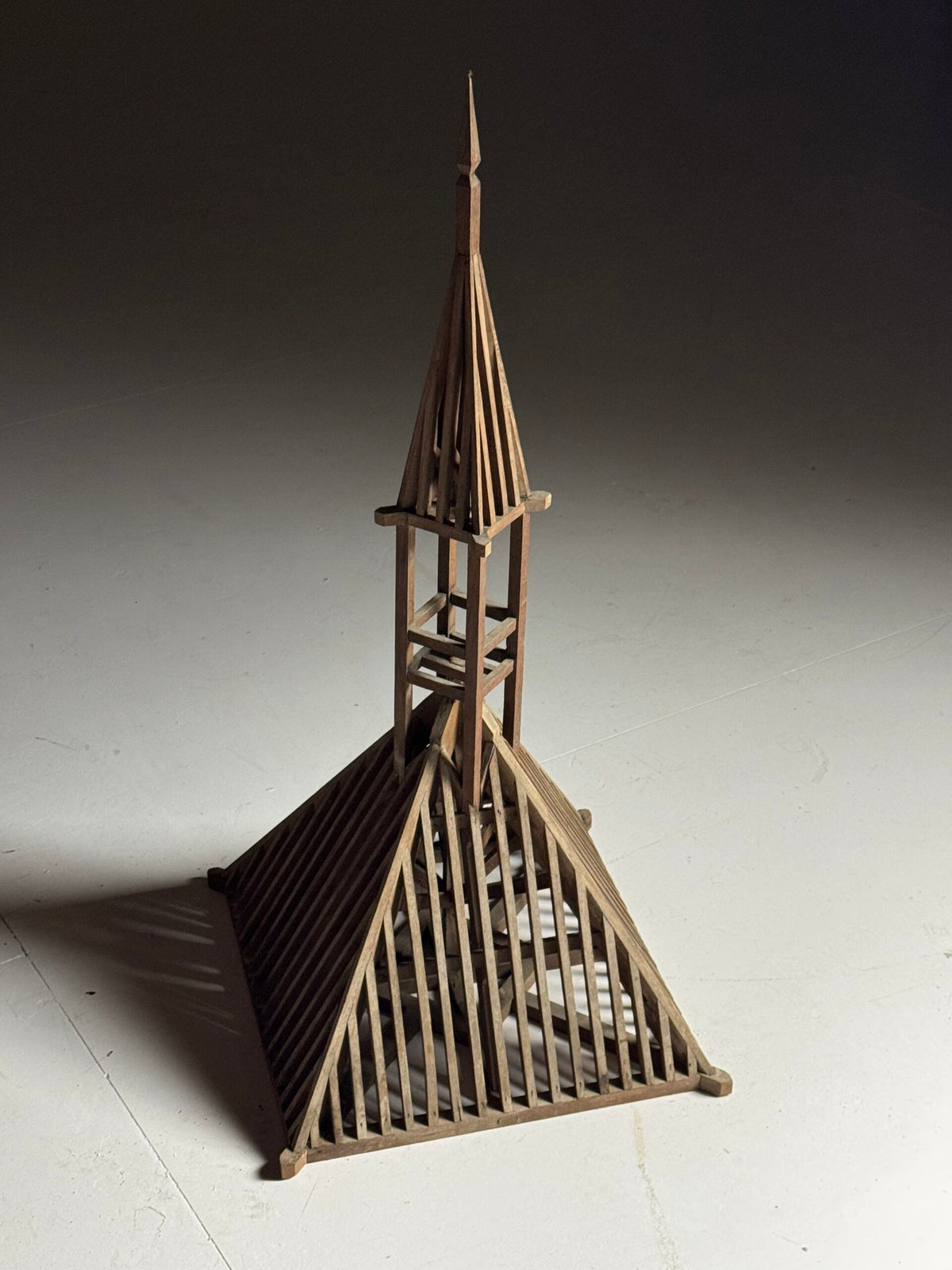 Pièce de Maîtrise Roof Construction, 20th Century, photo 13