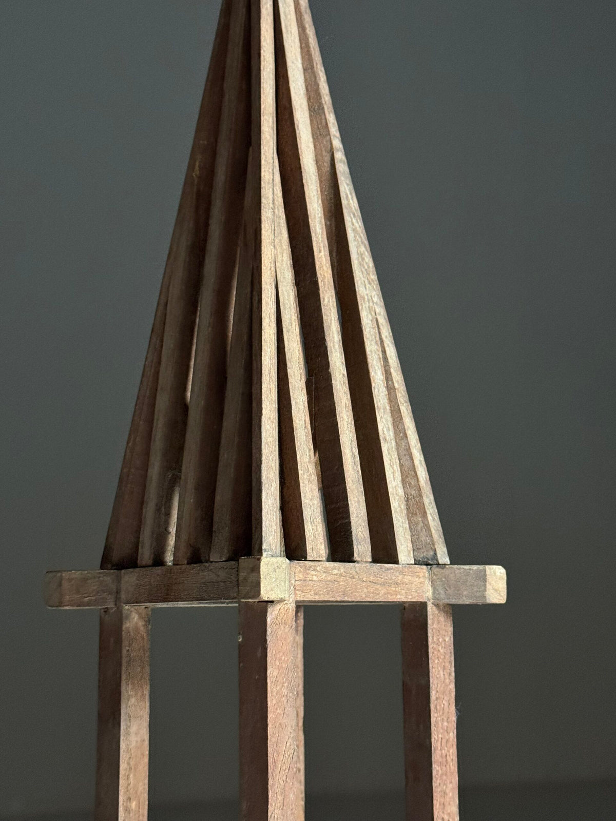 Pièce de Maîtrise Roof Construction, 20th Century, photo 11