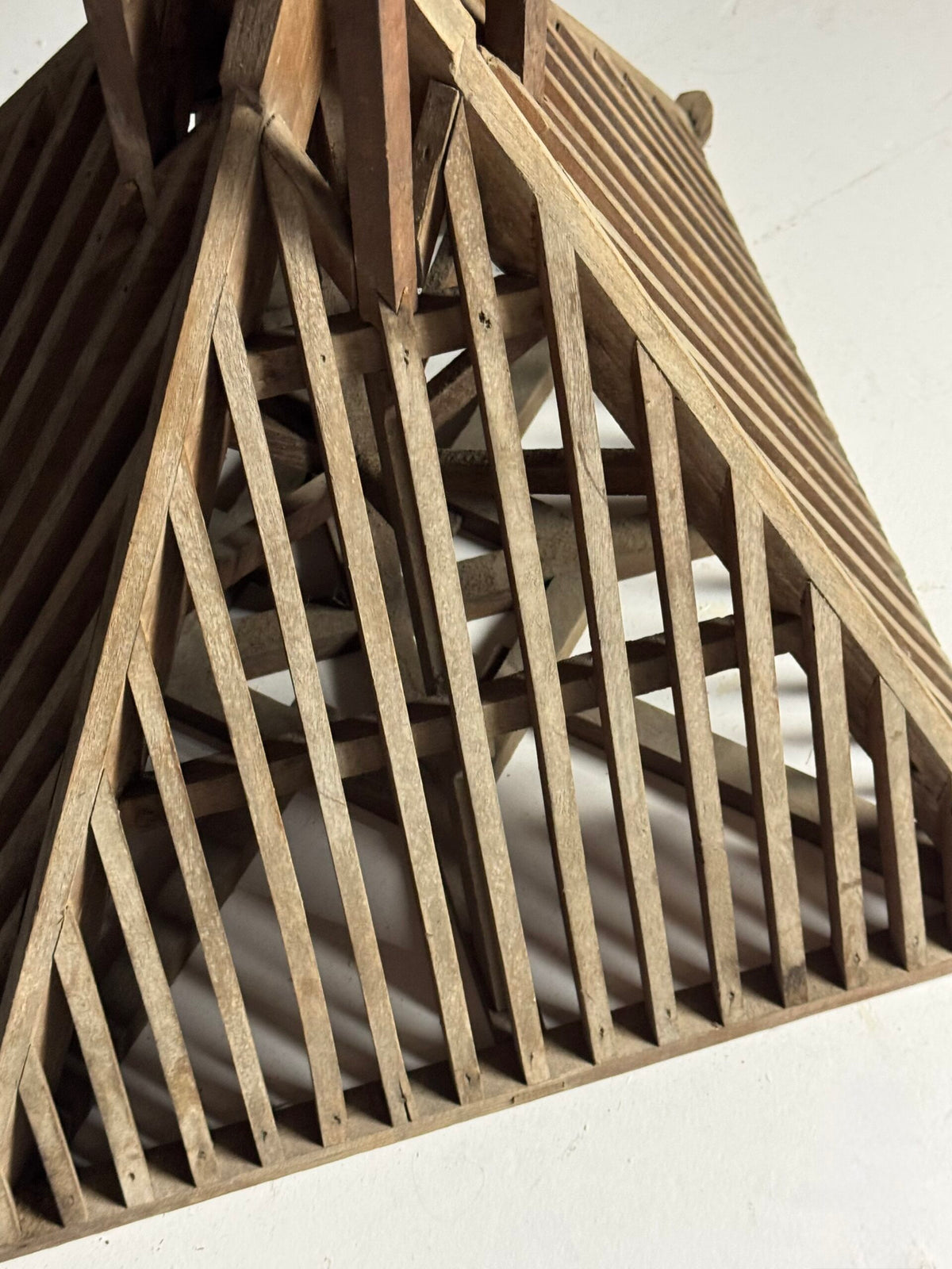 Pièce de Maîtrise Roof Construction, 20th Century, photo 10