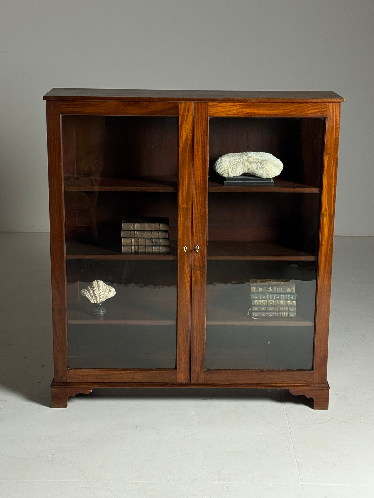English Mahogany Display Cabinet or Small Bookcase, Late 19th Century, photo 10