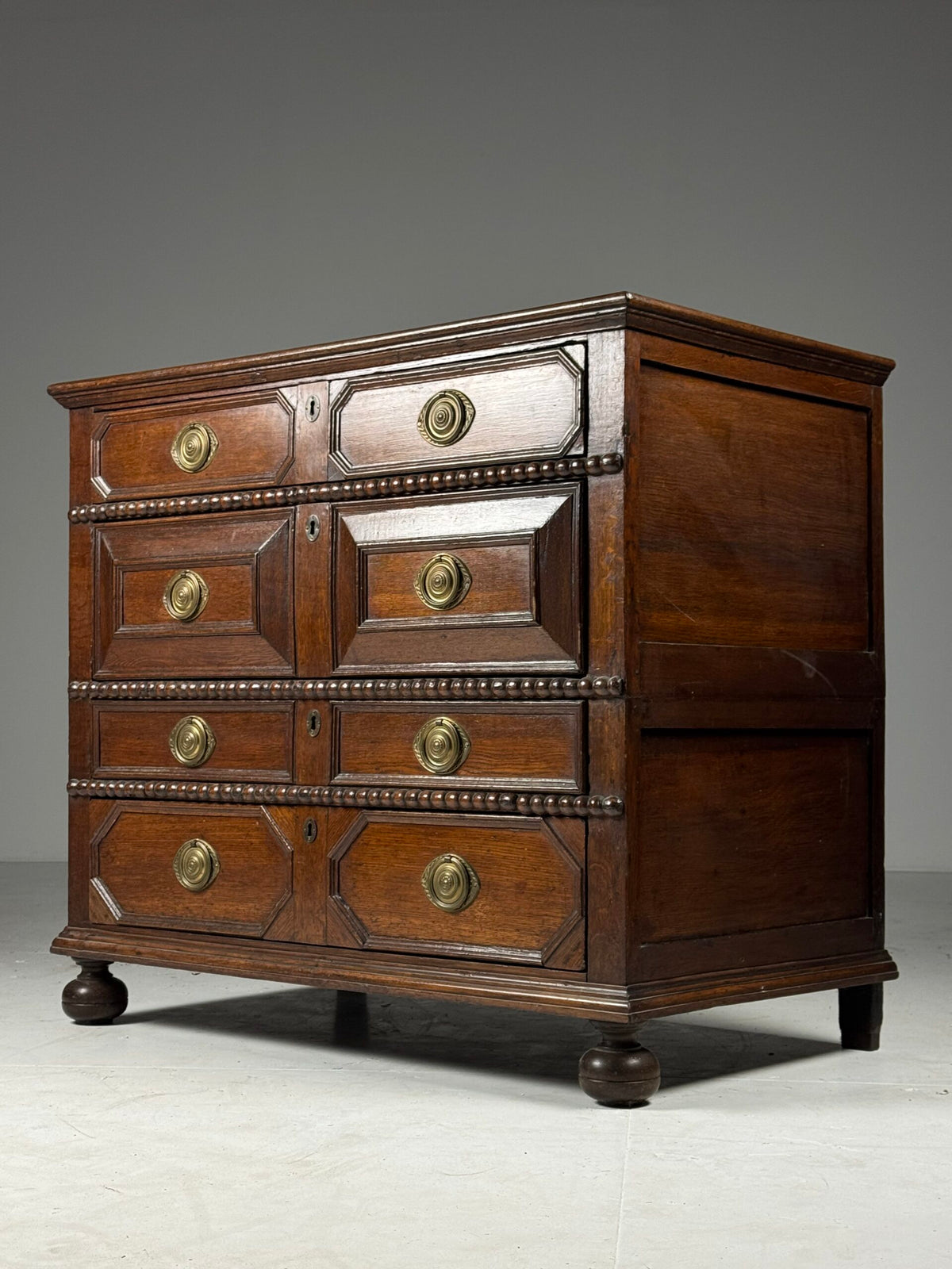 English Oak Chest of Drawers, William and Mary Period, Late 17th Century, photo 1