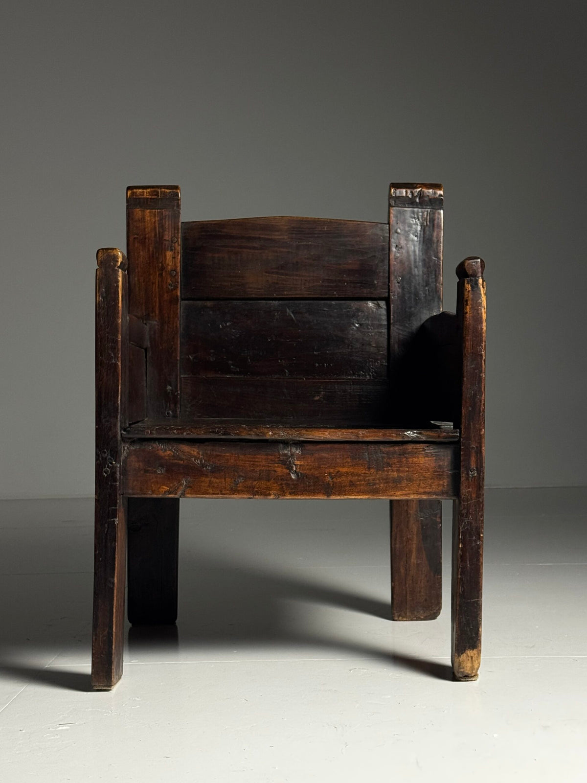 Large Spanish Walnut Chair, 18th Century, photo 1