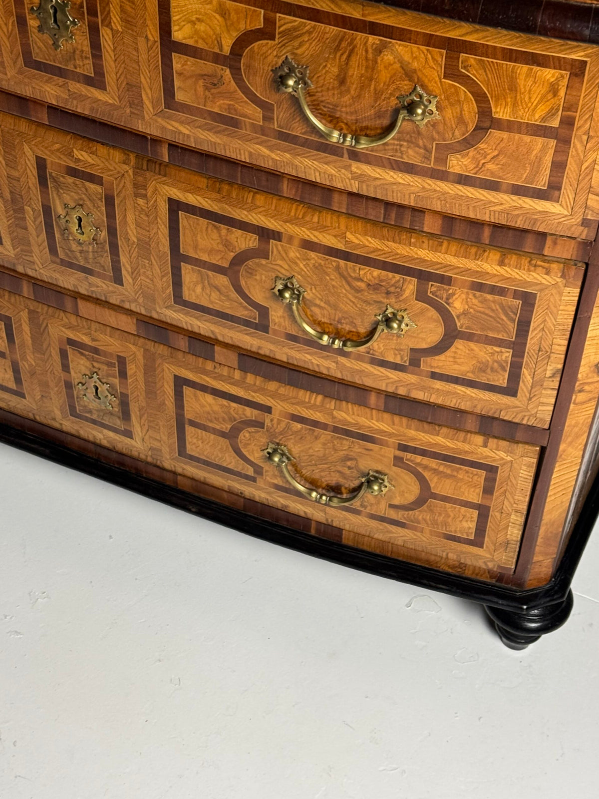 French Marquetry Chest of Drawers, Dauphine, 18th Century, photo 40