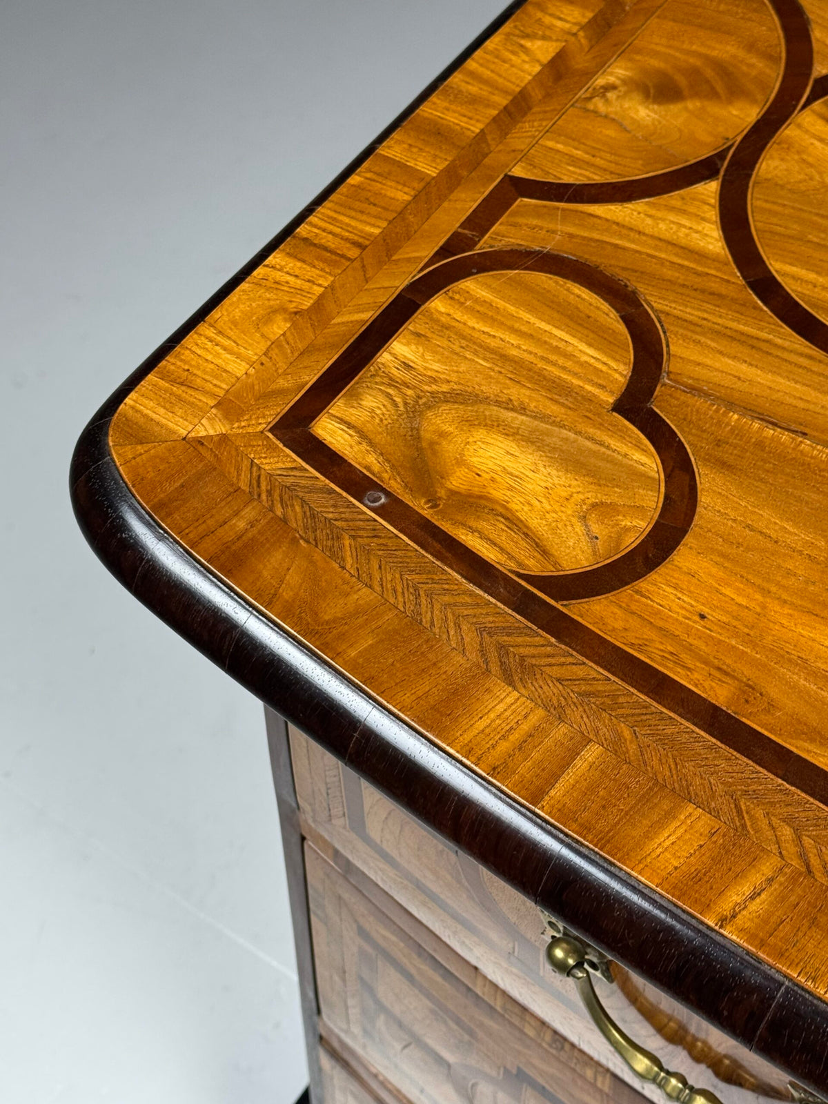 French Marquetry Chest of Drawers, Dauphine, 18th Century, photo 32