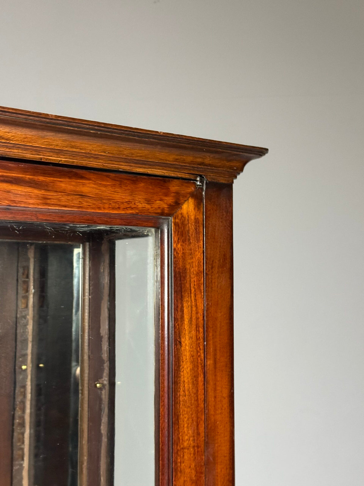Pair of French Mahogany Veneer Display Cabinets, photo 20