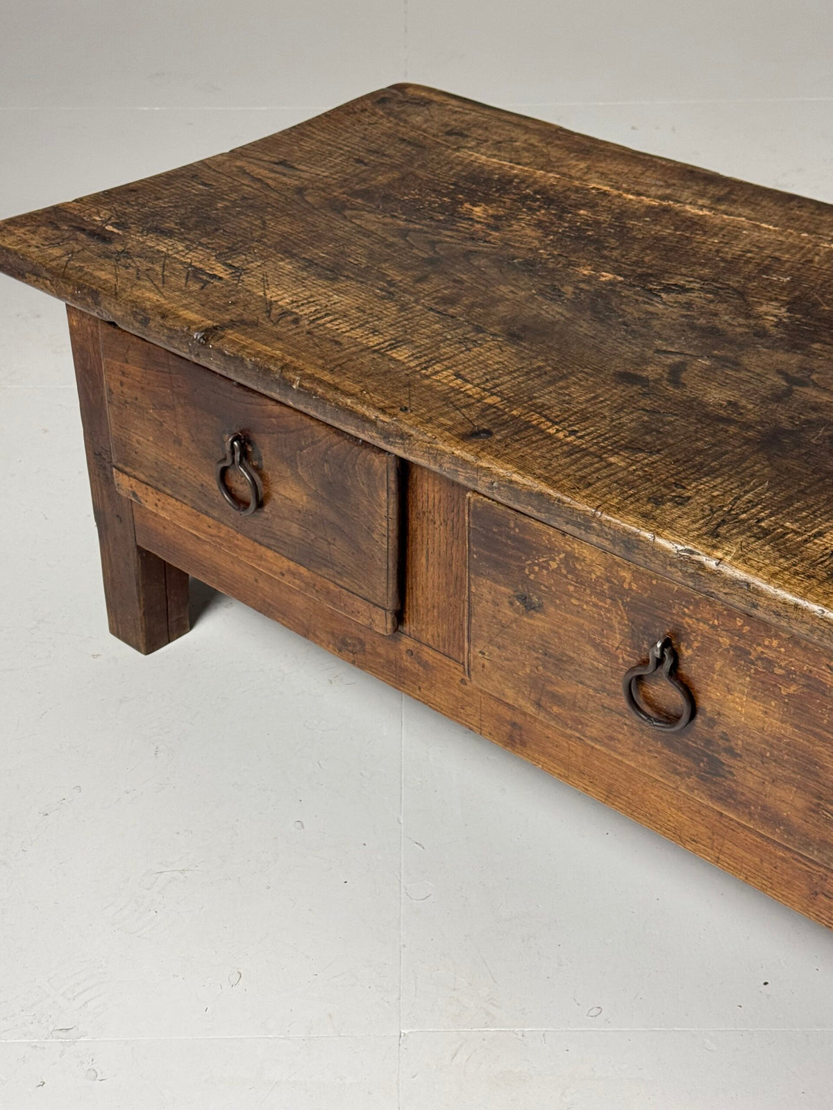 Spanish Walnut Coffee Table with Three Drawers, 18th Century, photo 21