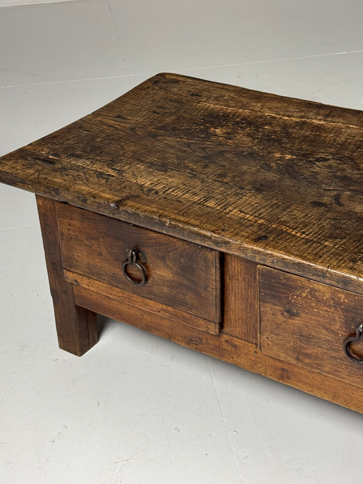Spanish Walnut Coffee Table with Three Drawers, 18th Century, photo 16