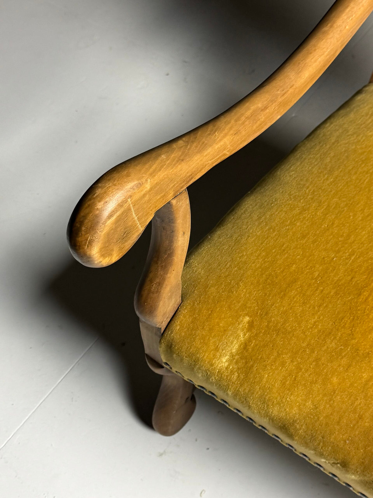 Set of Four Os de Mouton Armchairs in Yellow Velvet, France, photo 17