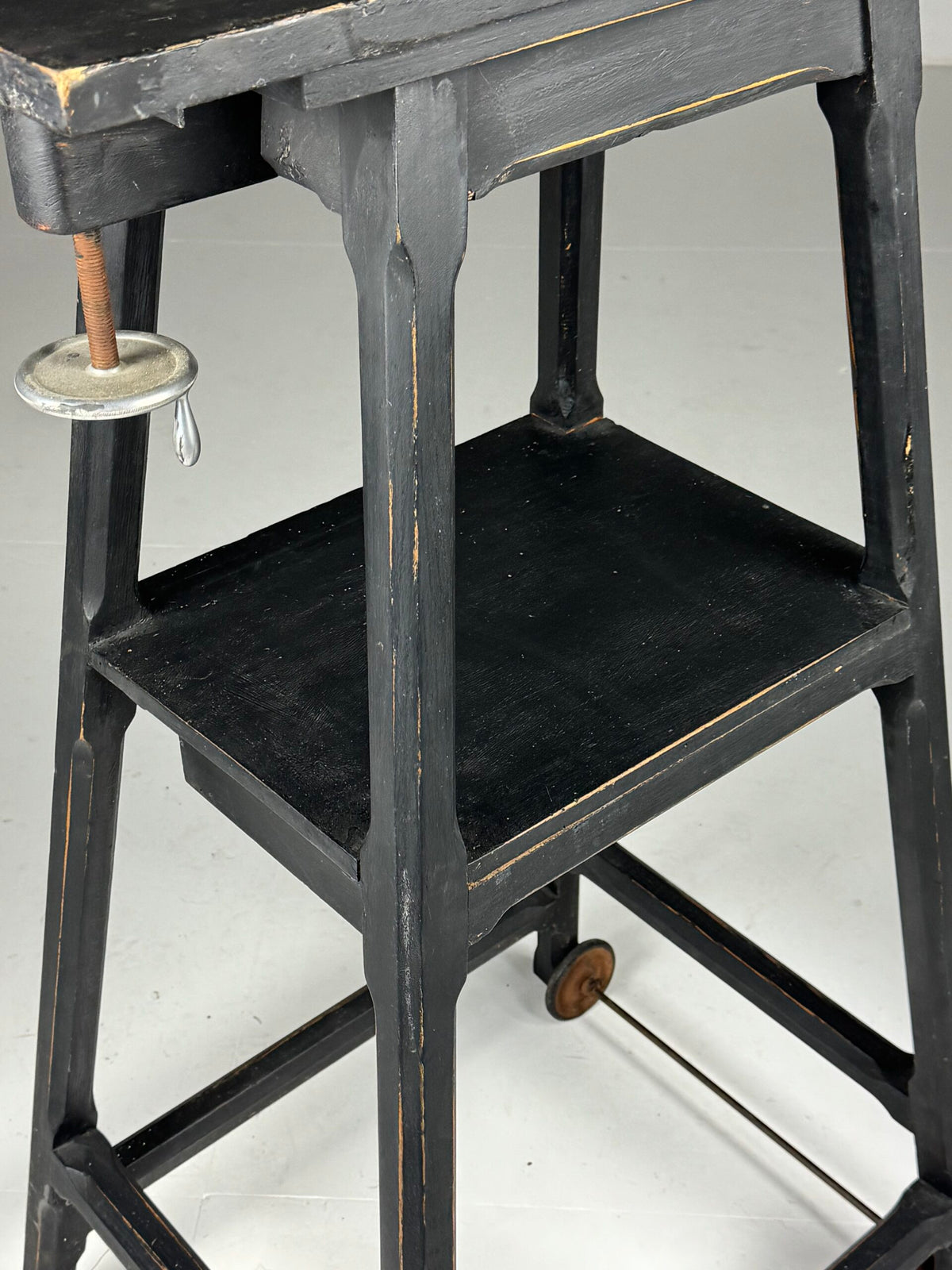 French Black Painted Sculpture Stand on Wheels, Mid to Late 20th Century, photo 10