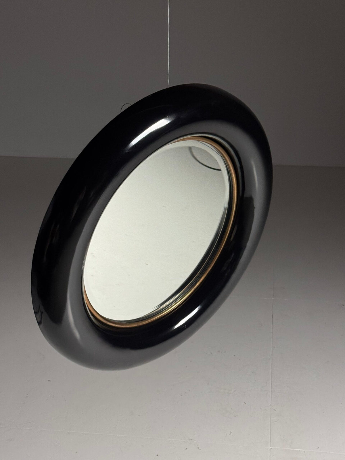 Vintage Round Black High Gloss Mirror, 1980s, photo 4