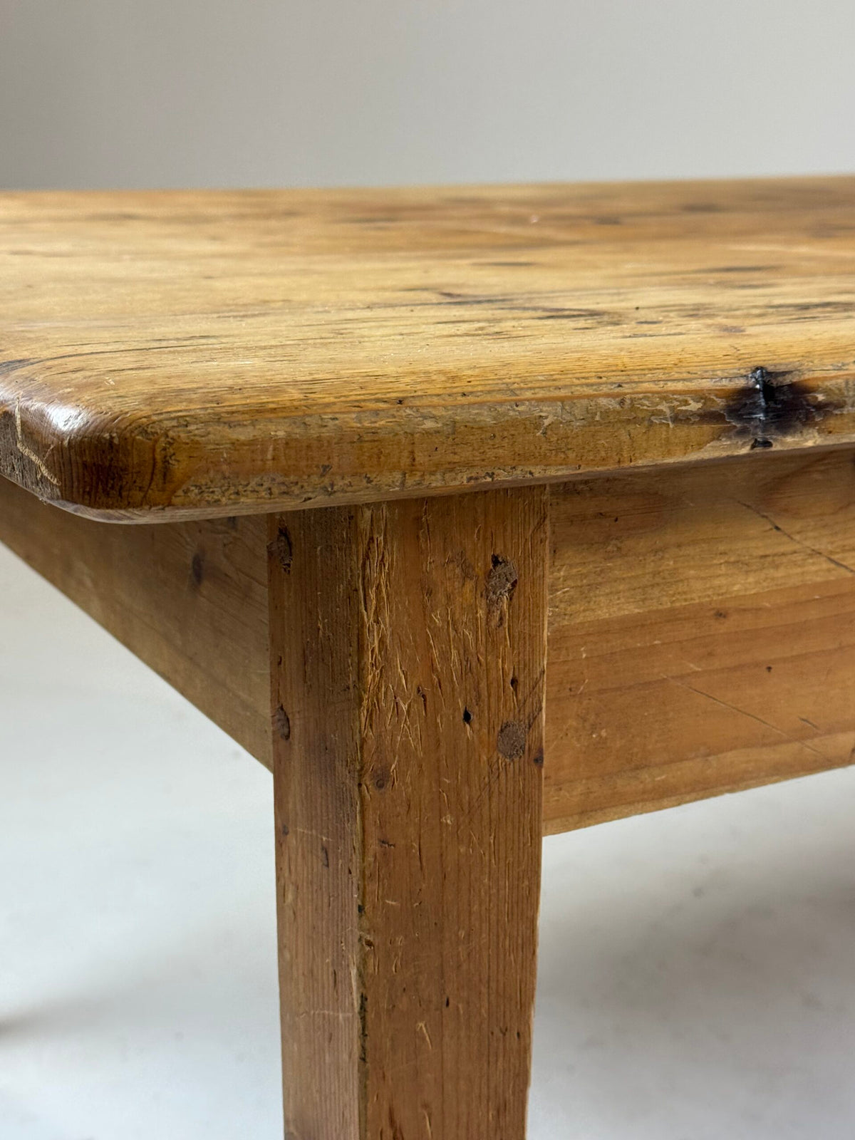 English Pine Refectory Table with Two Drawers, 250 cm, c. 1900, photo 4