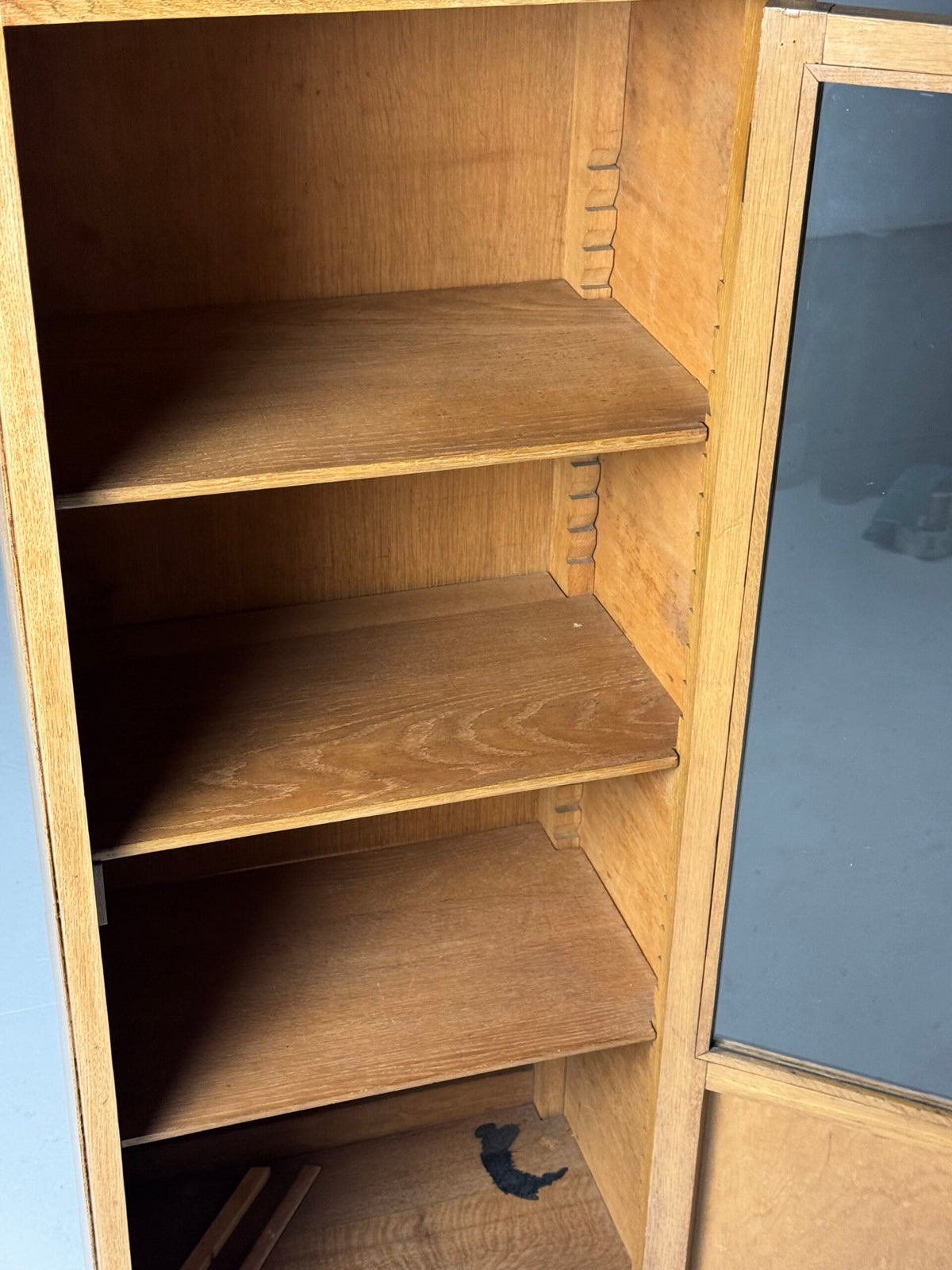 Dutch Art Deco Oak Small Bookcase, 1920 to 1940, photo 11