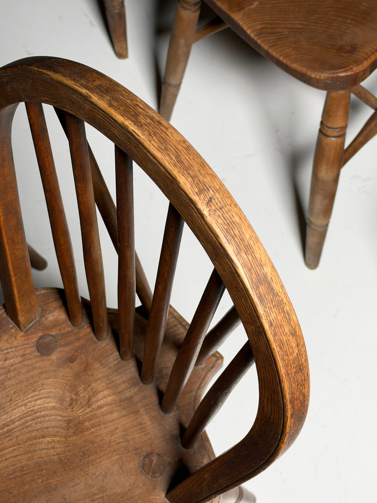 Set of 6 English Windsor chairs