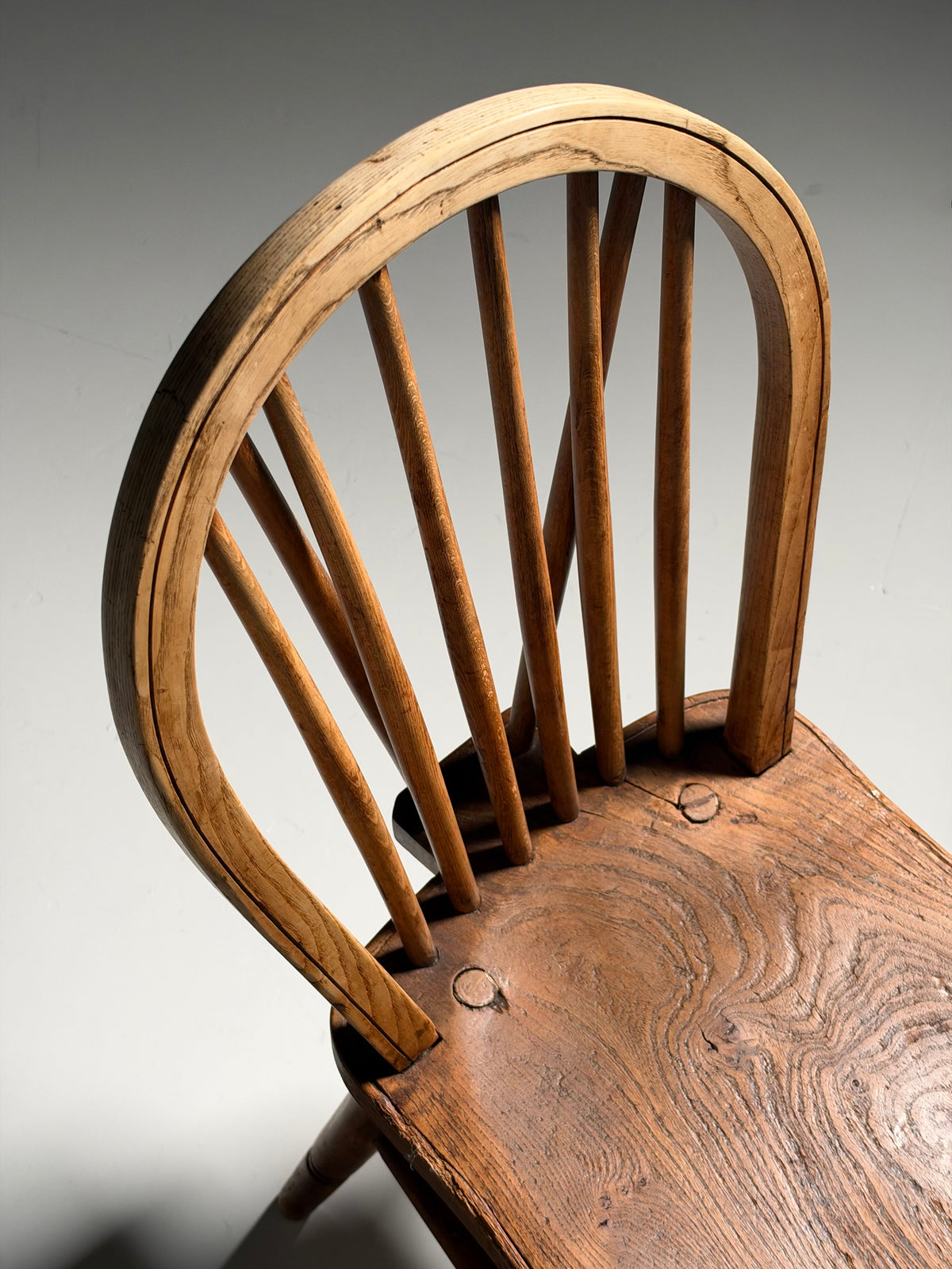 Set of 6 Windsor chairs