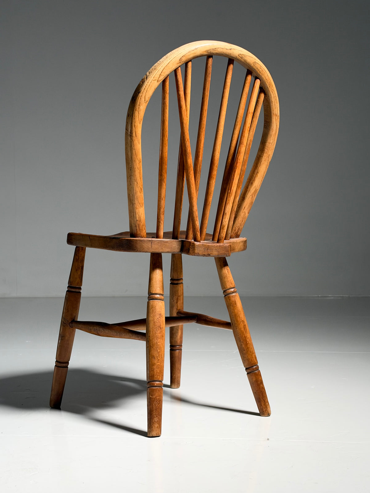 Set of 6 Windsor chairs