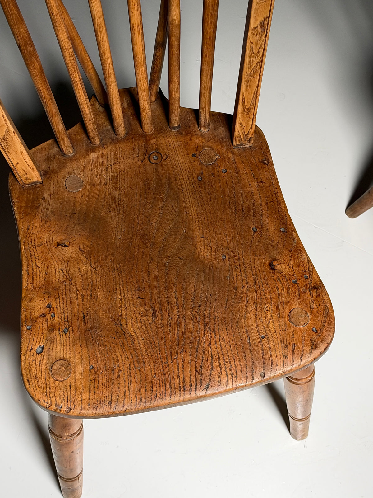 Set of 6 Windsor chairs