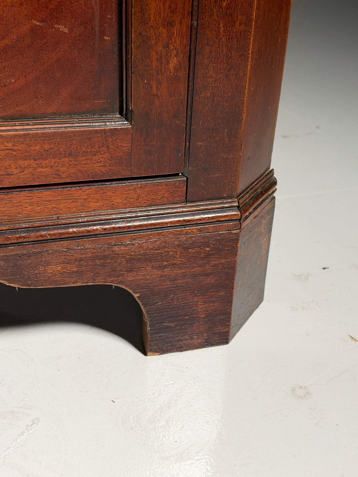 19th century English mahogany corner cabinet