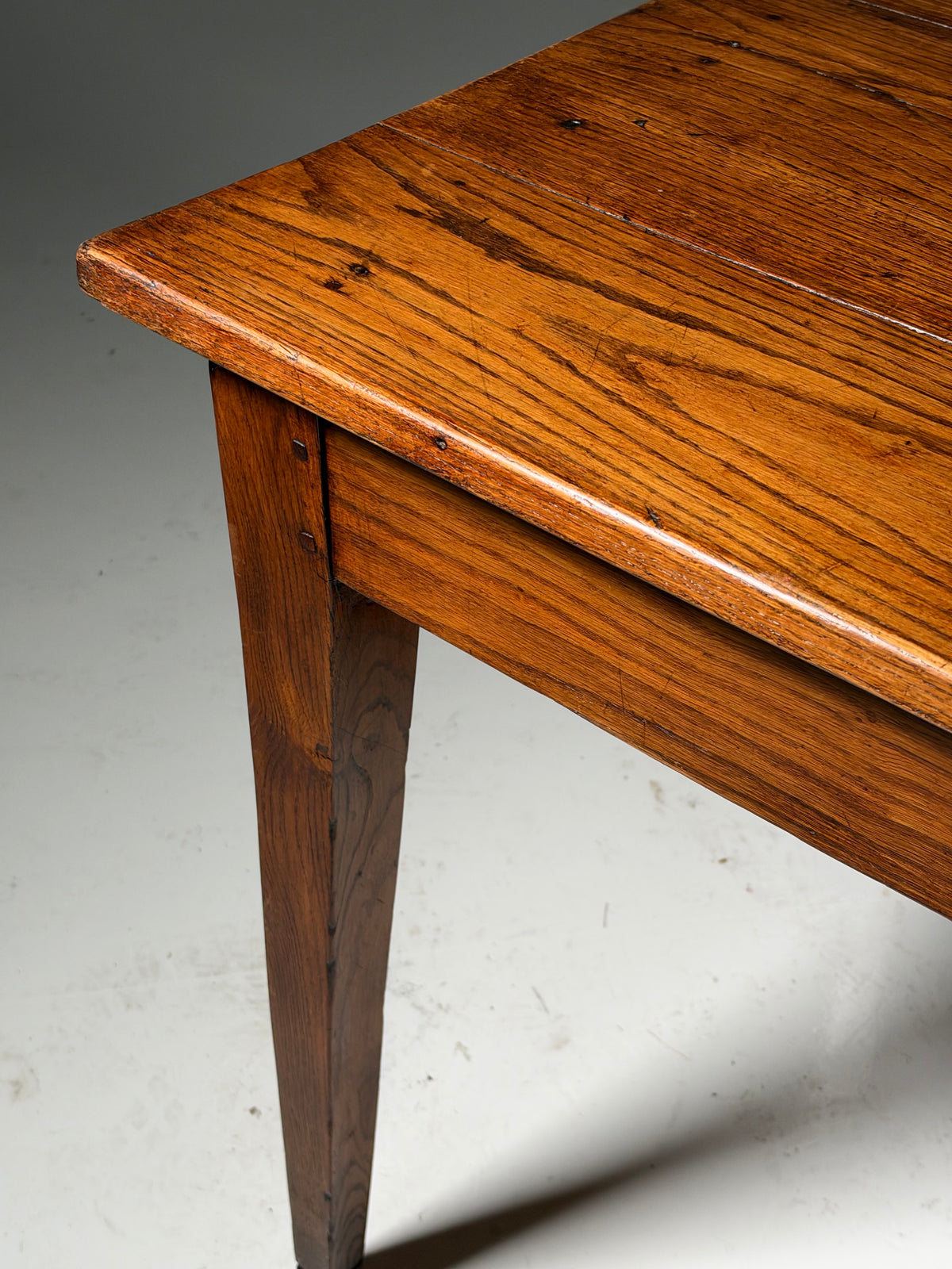 19th century French dining table, 186 cm