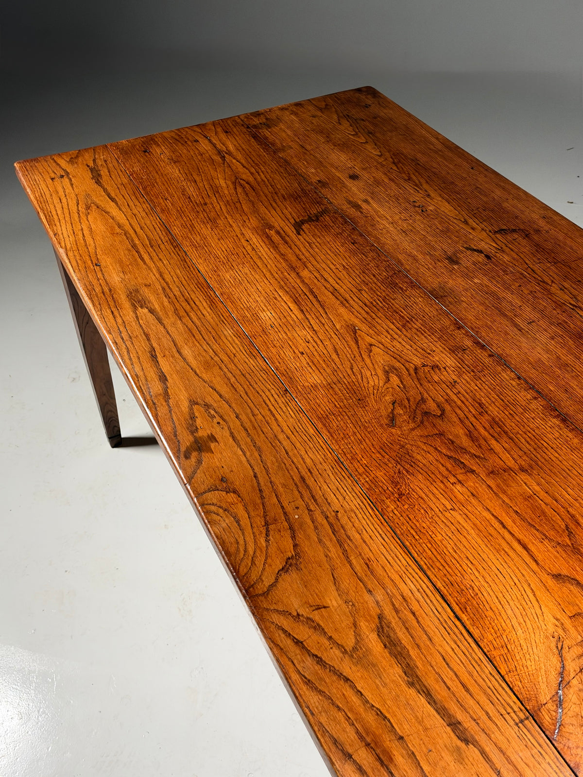 19th century French dining table, 186 cm