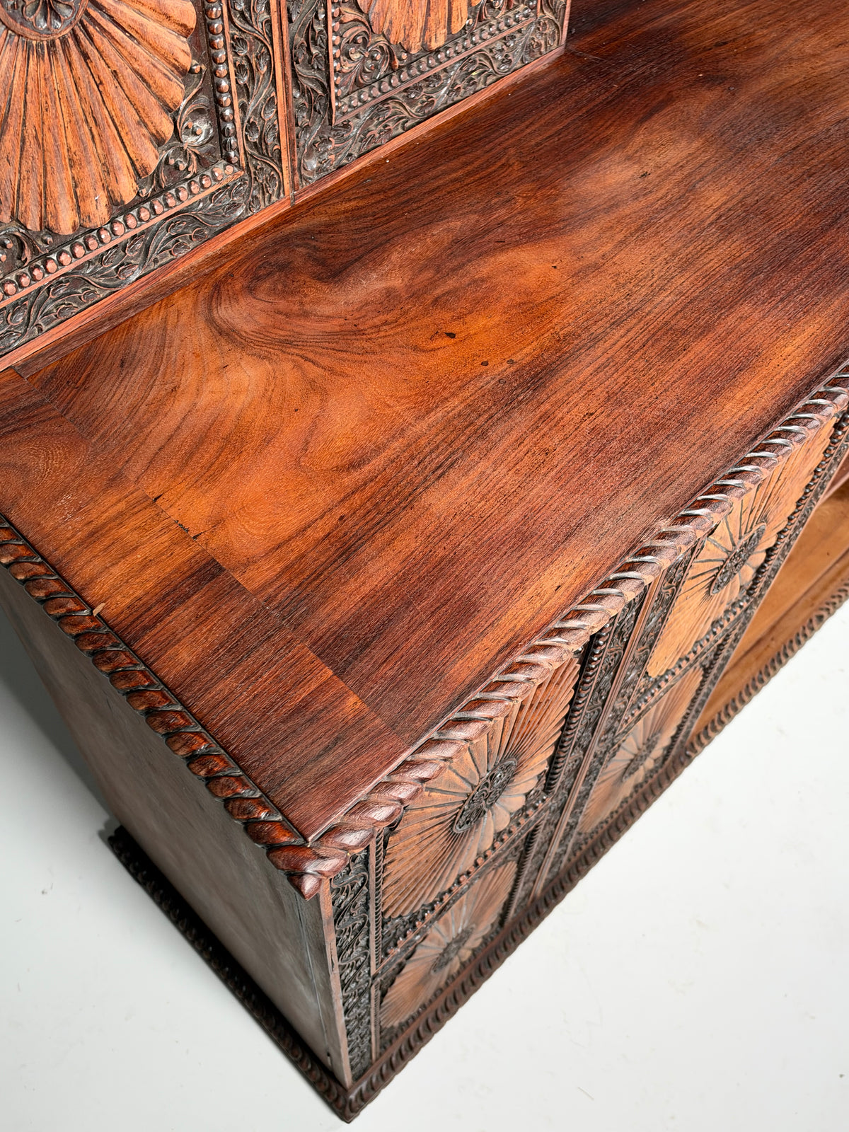 20th-century Anglo-Indian cabinet in teak