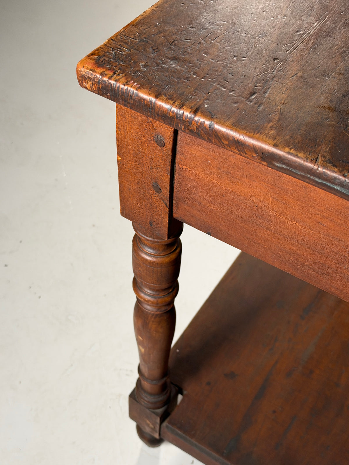Belgische draper table ca. 1920