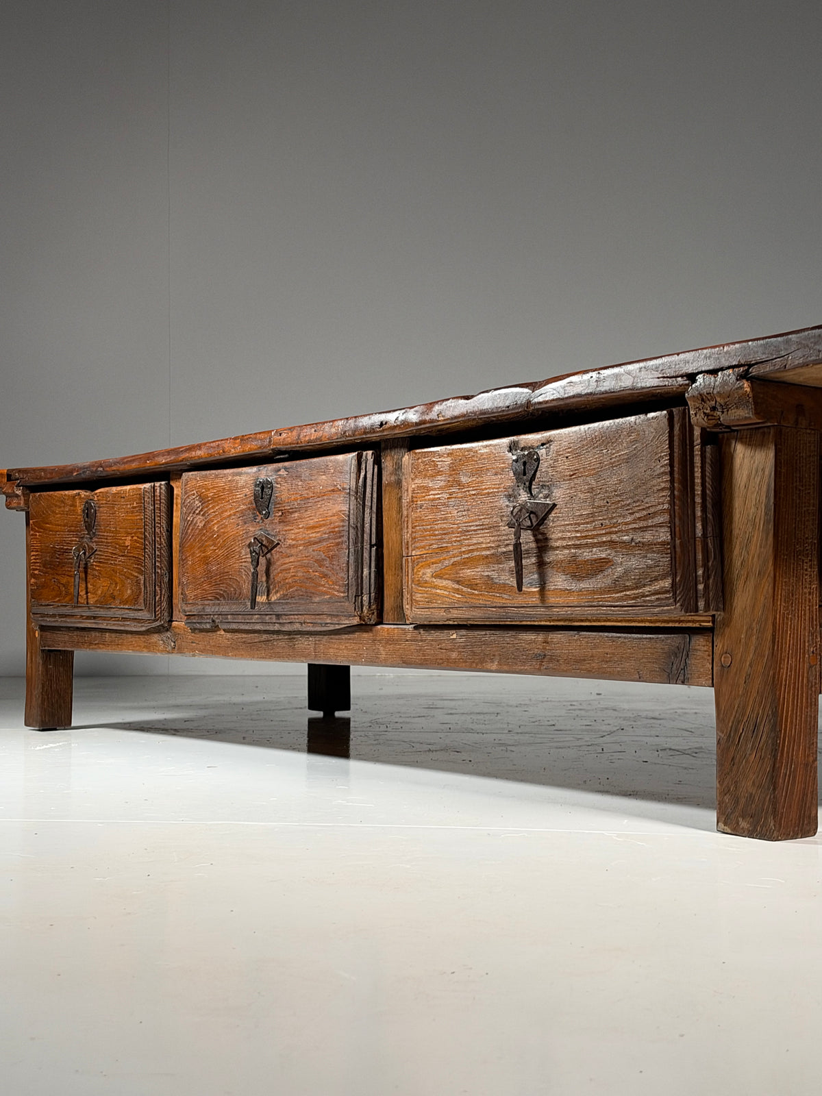 Very large Spanish coffee table, 231 cm