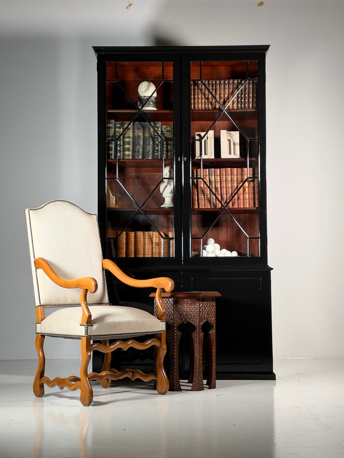English bookcase black, c. 1880