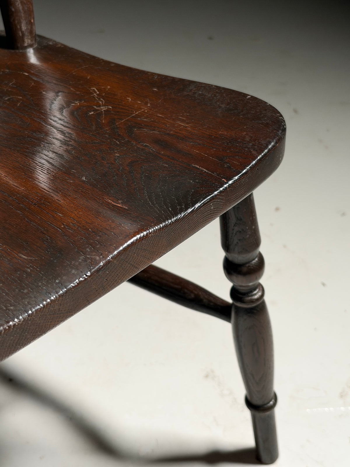 Set of 6 English Windsor chairs