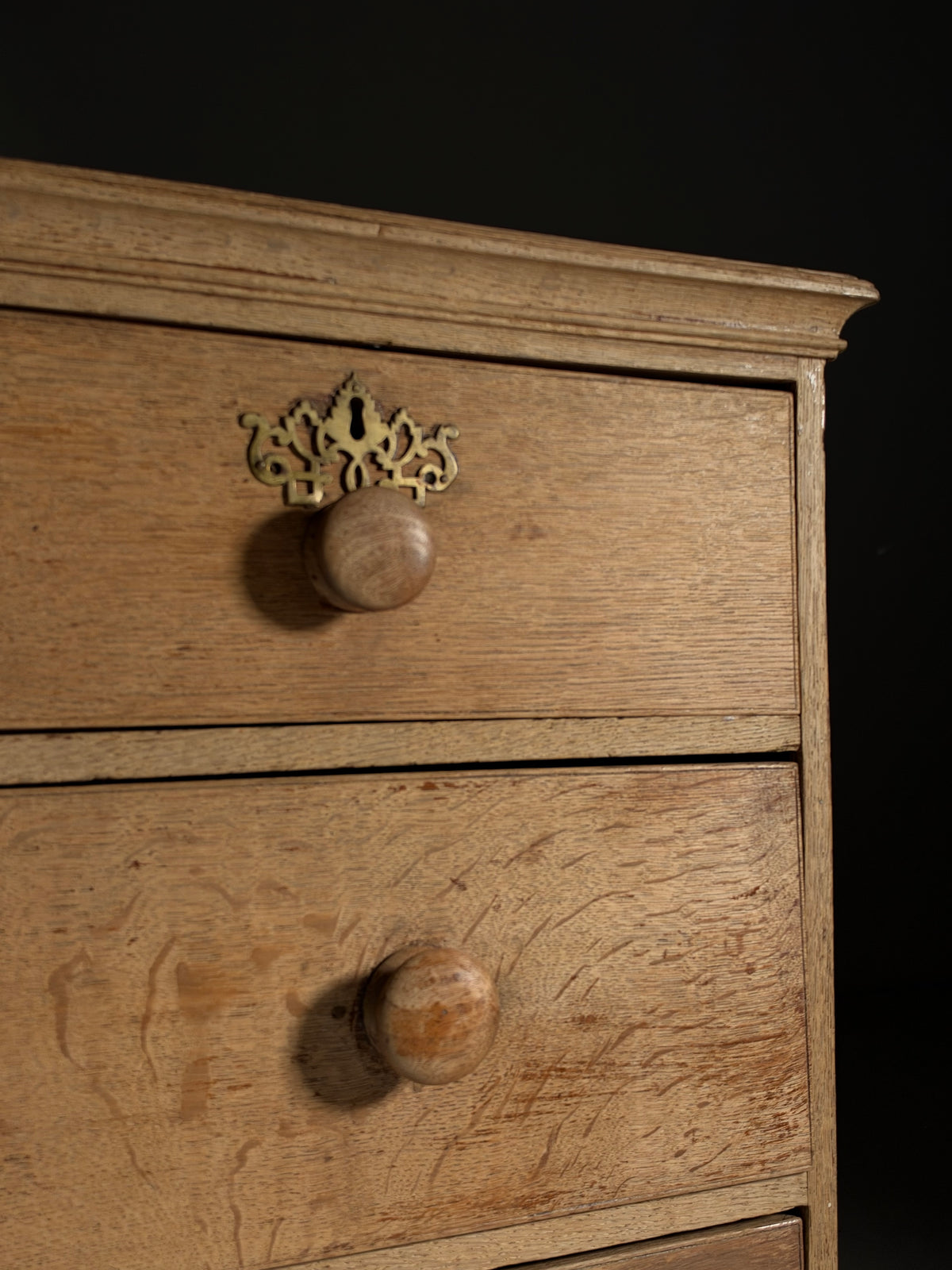 19th century English oak chest of drawers