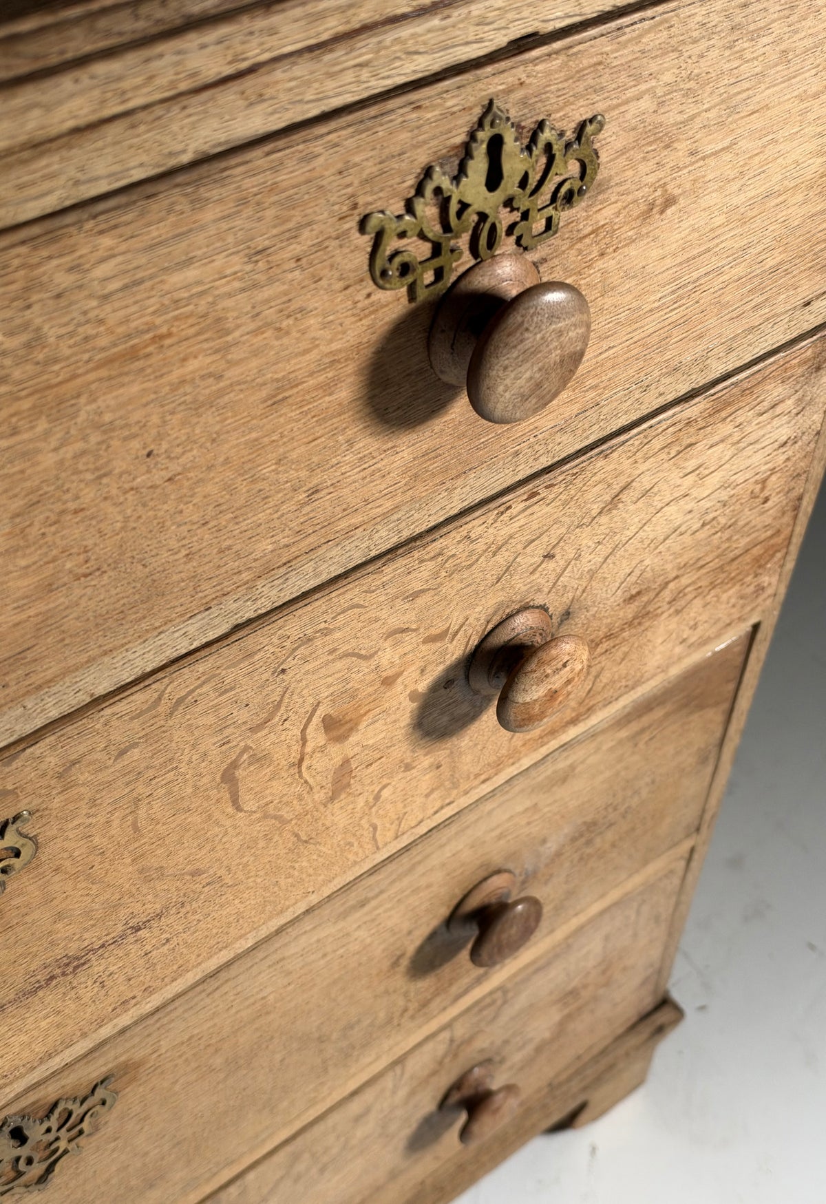 19th century English oak chest of drawers
