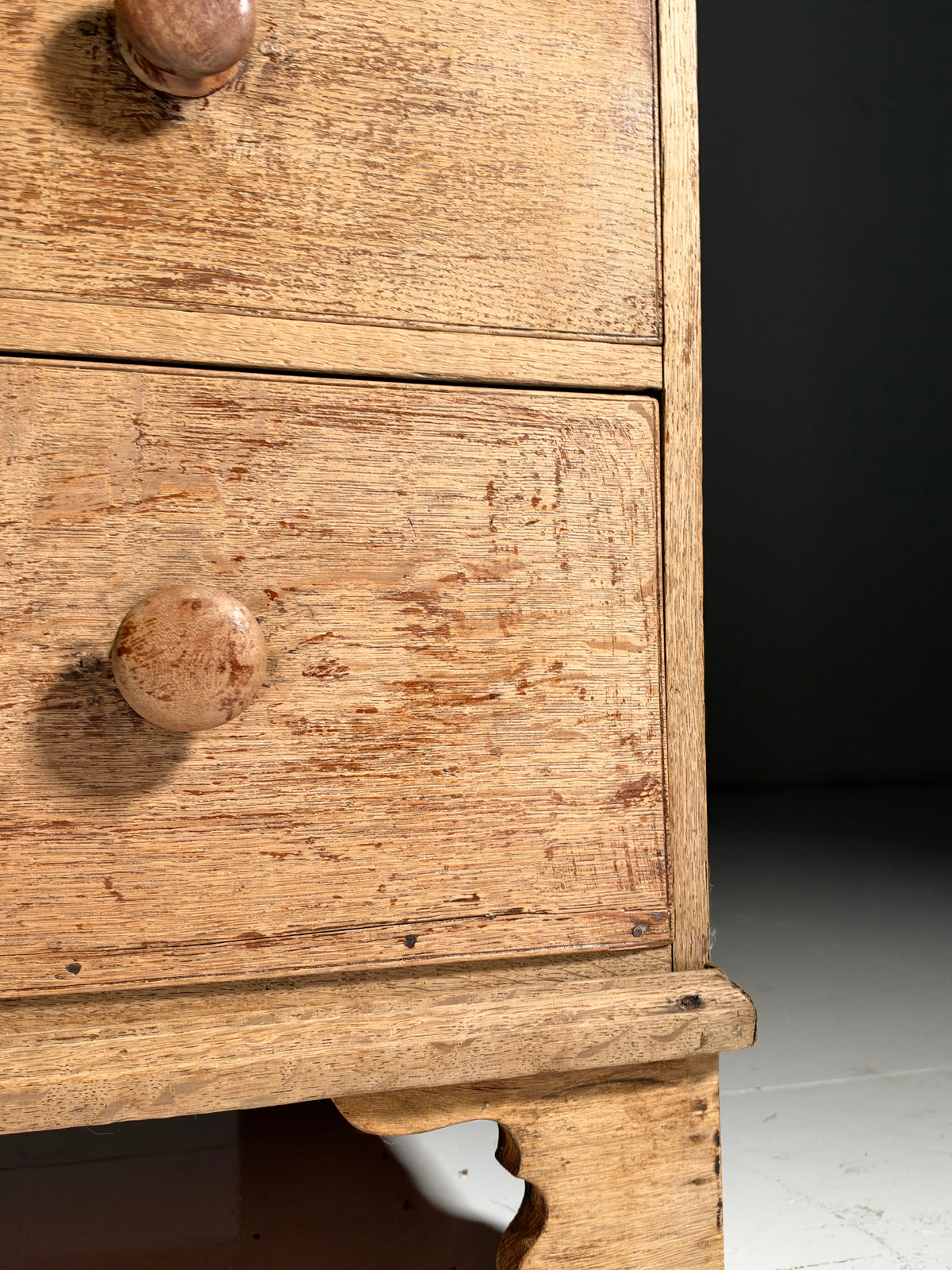 19th century English oak chest of drawers