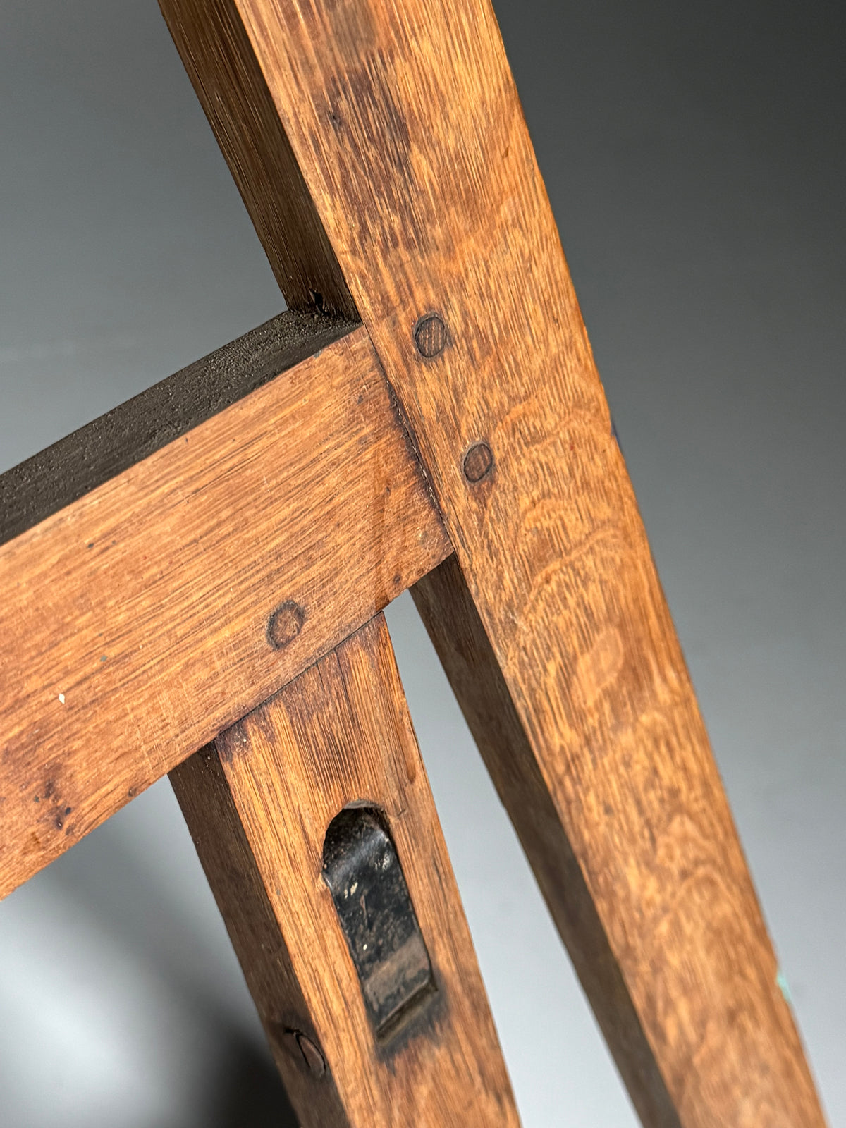 Oak easel, circa 1900–1930