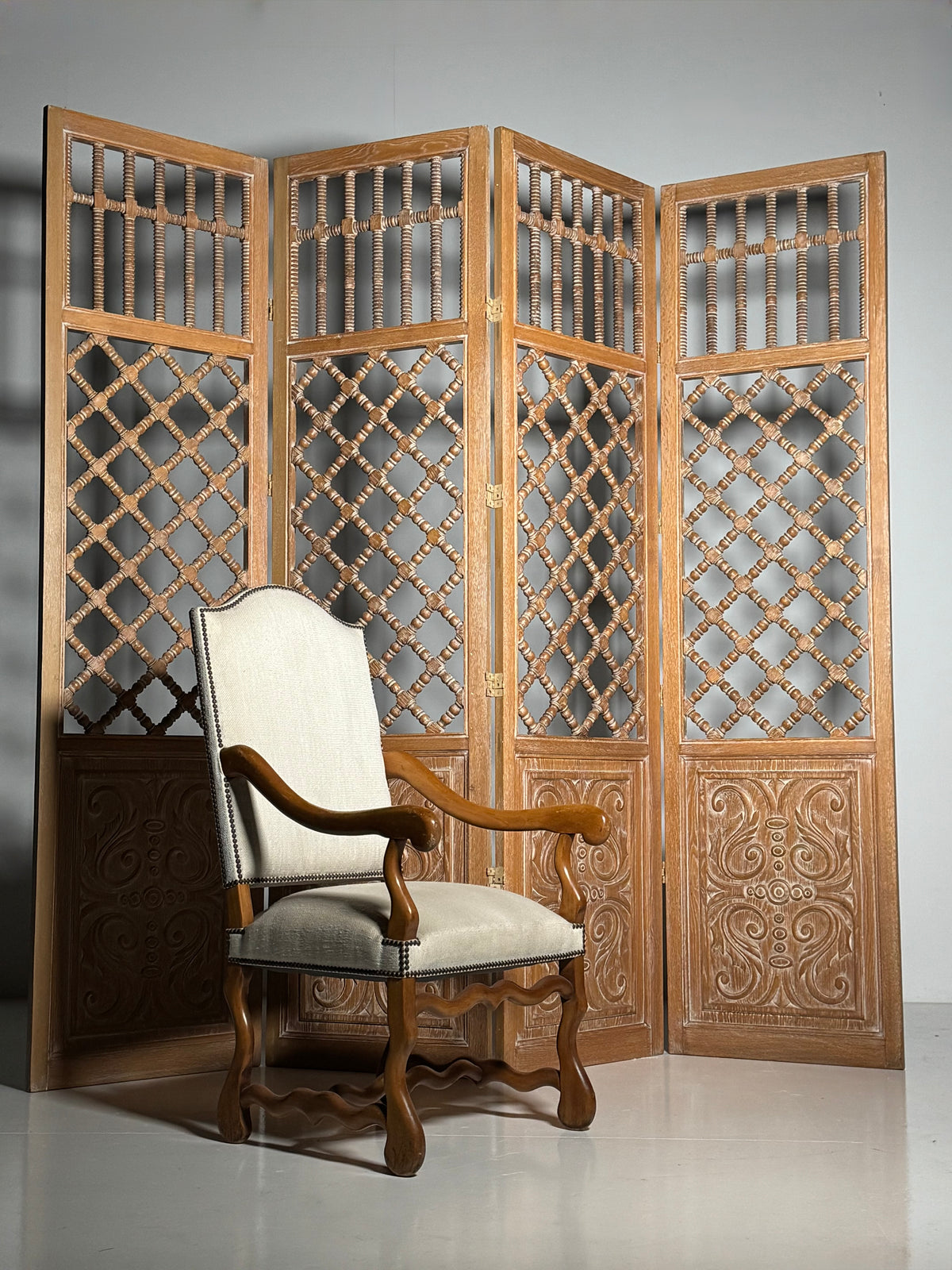 Huge classic folding screen