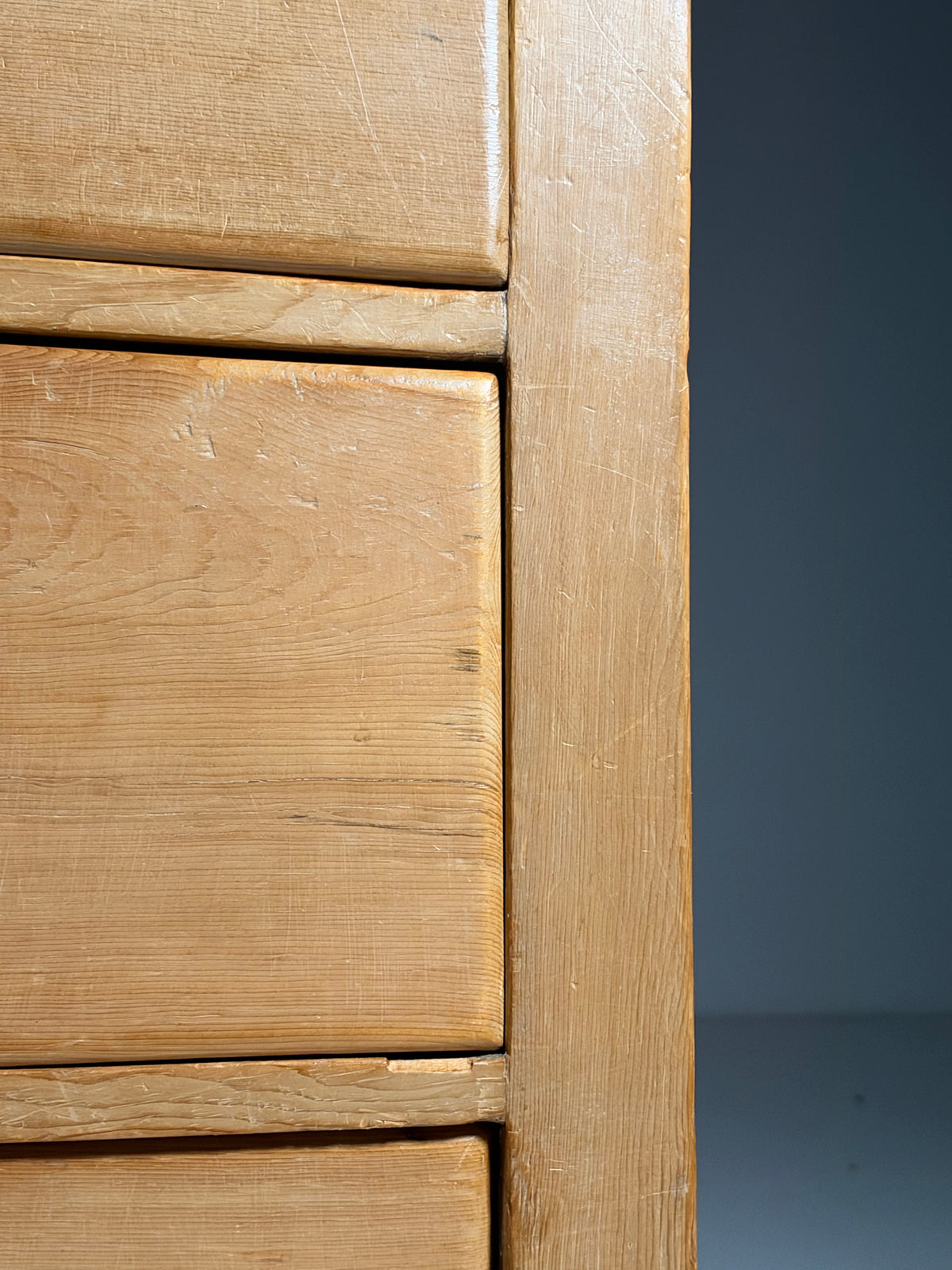 19th century English pine chest of drawers