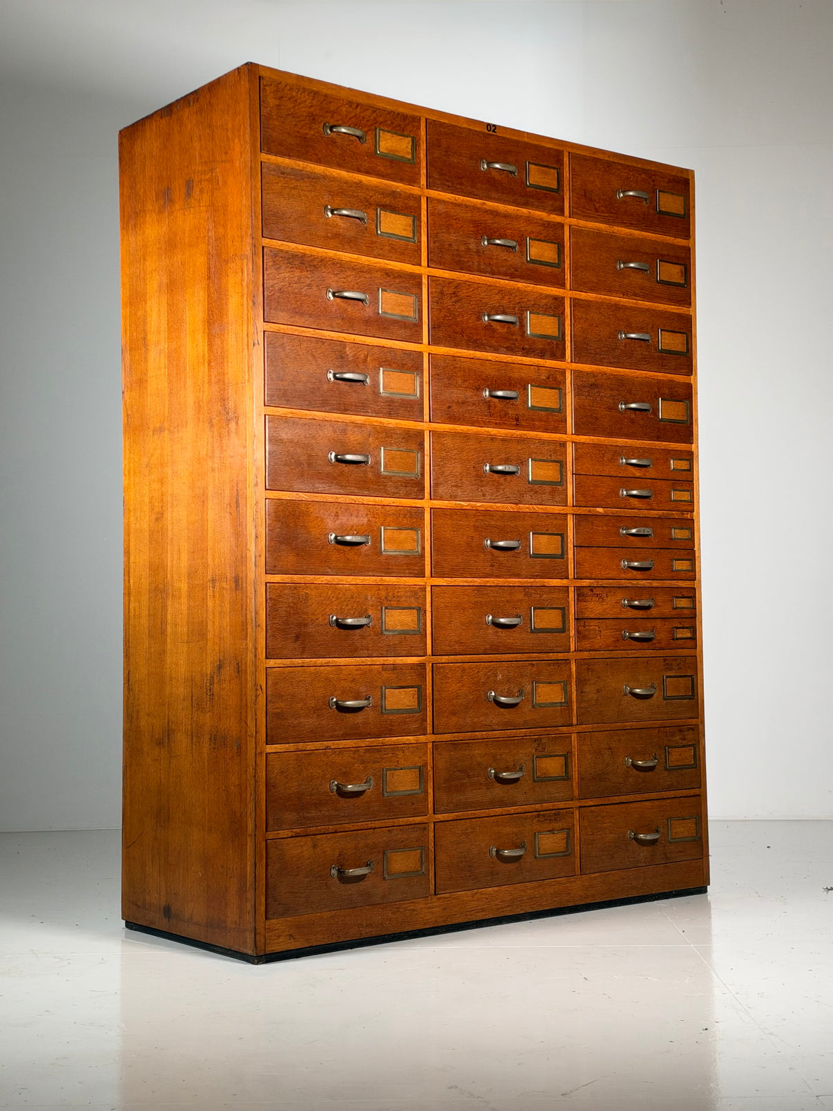 Pharmacy chest of drawers, 1960