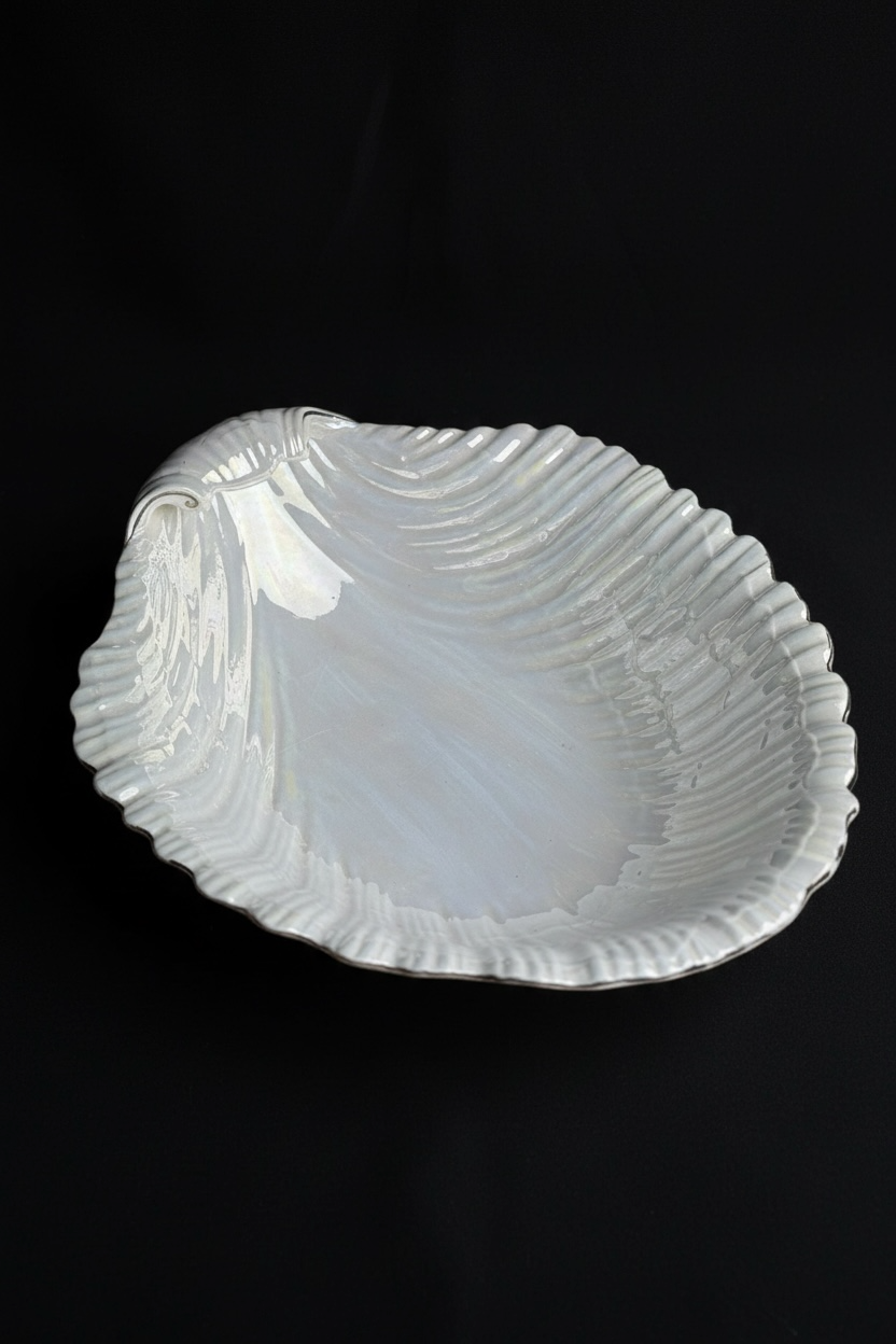 Large French Shell Shaped Dish, c. 1960, photo 1