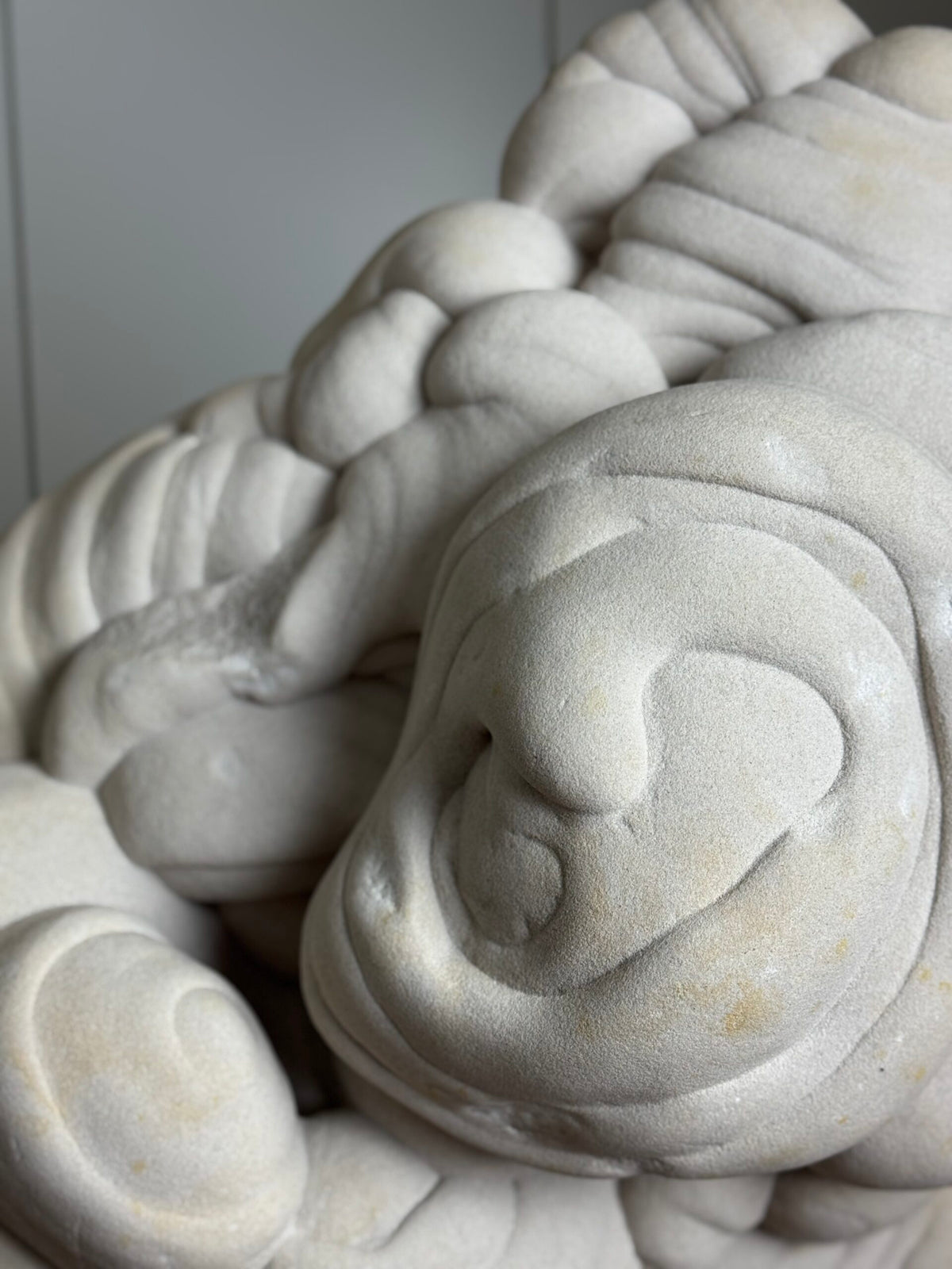 Giant Gogotte de Fontainebleau on Custom Stand, photo 3