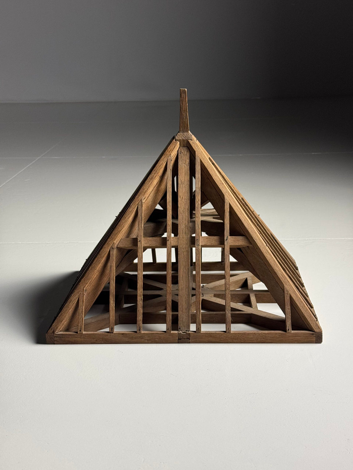 French Oak Piece de Maitrise Roof Model, 20th Century, photo 9