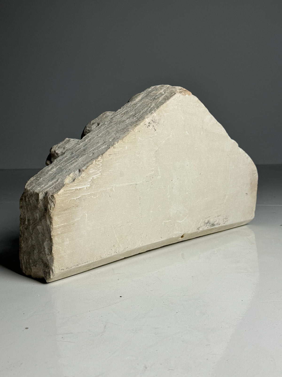 Hand Carved Limestone Coat of Arms, Dutch or Flemish, 18th Century, photo 4