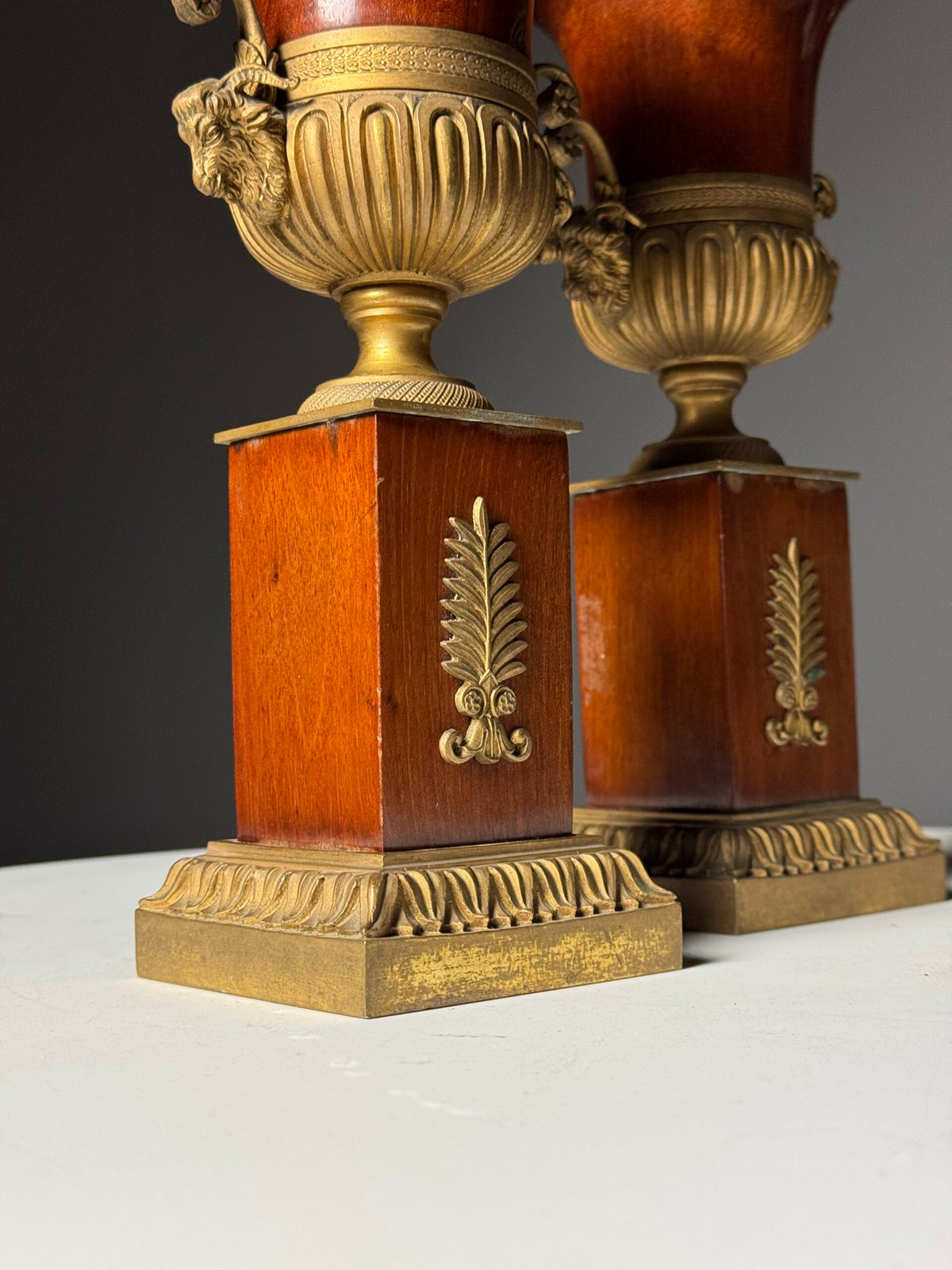 Pair of 19th Century Mahogany Vases with Gilt Bronze Ram's Heads, photo 12
