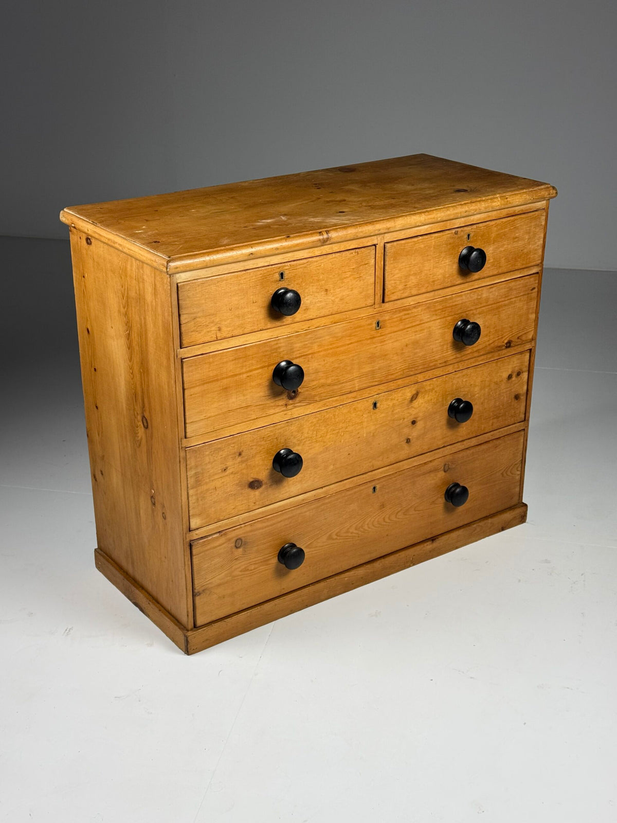 English Solid Pine Chest of Drawers, 19th Century, photo 3