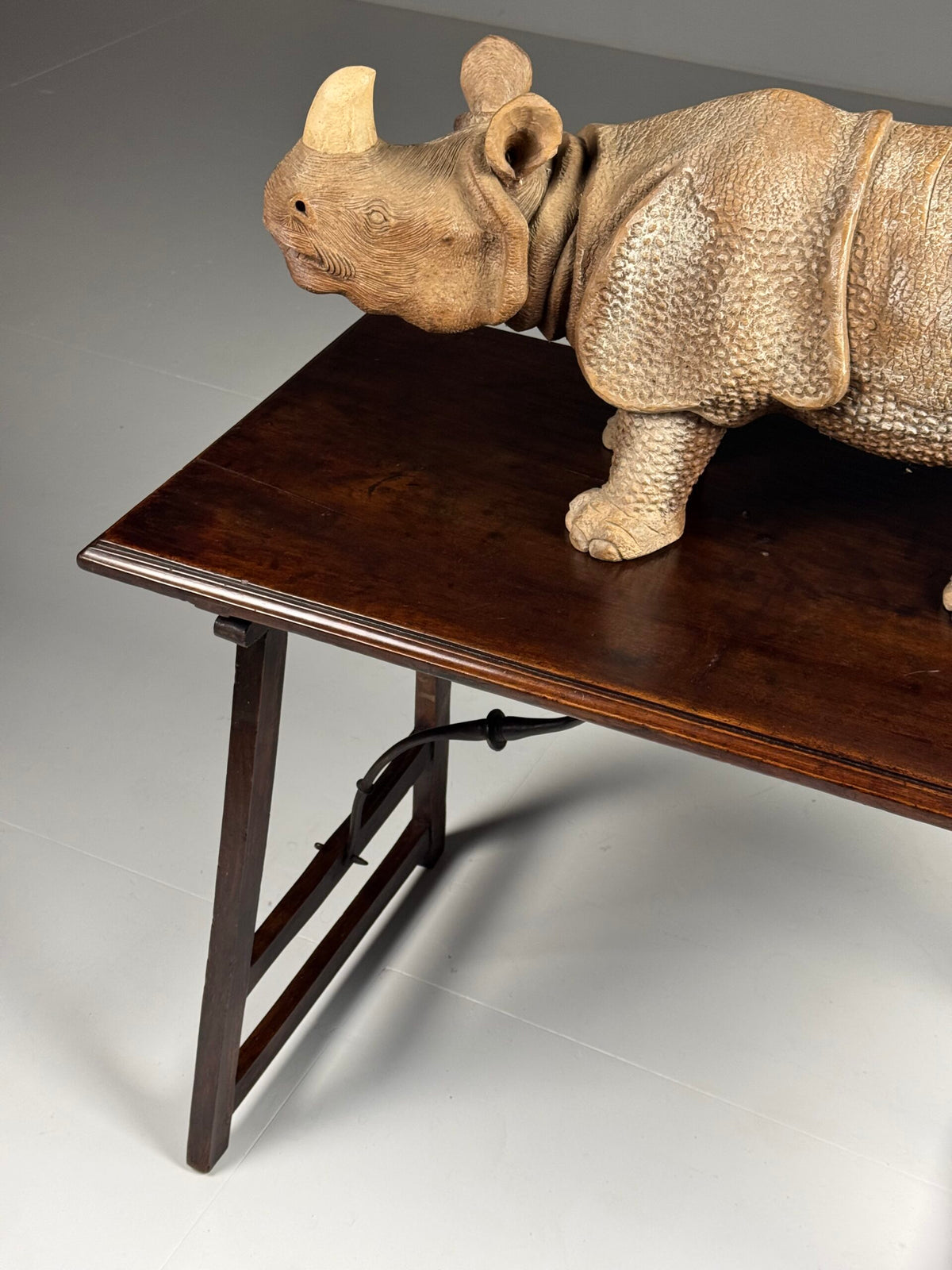 Spanish Walnut Console Table, 18th Century, photo 7