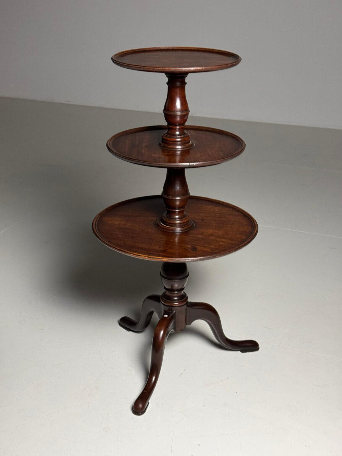 English Tripod Etagere Table, 19th Century, photo 14